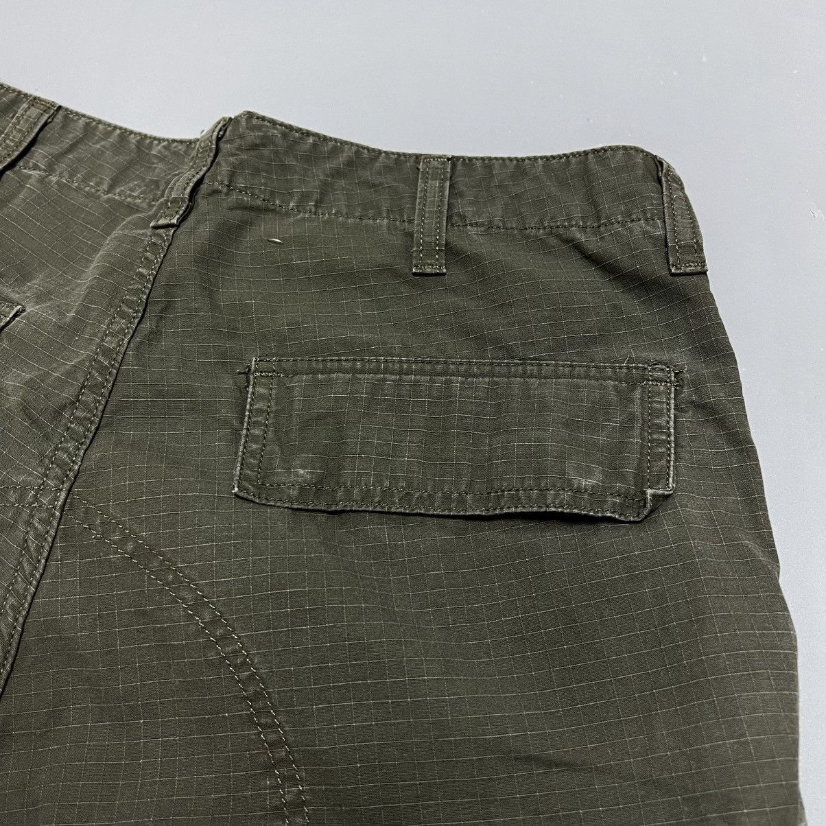 Carhartt × Carhartt Wip × Vintage Carhartt Vintage Cargo Pants Size US 31 - 8 Thumbnail
