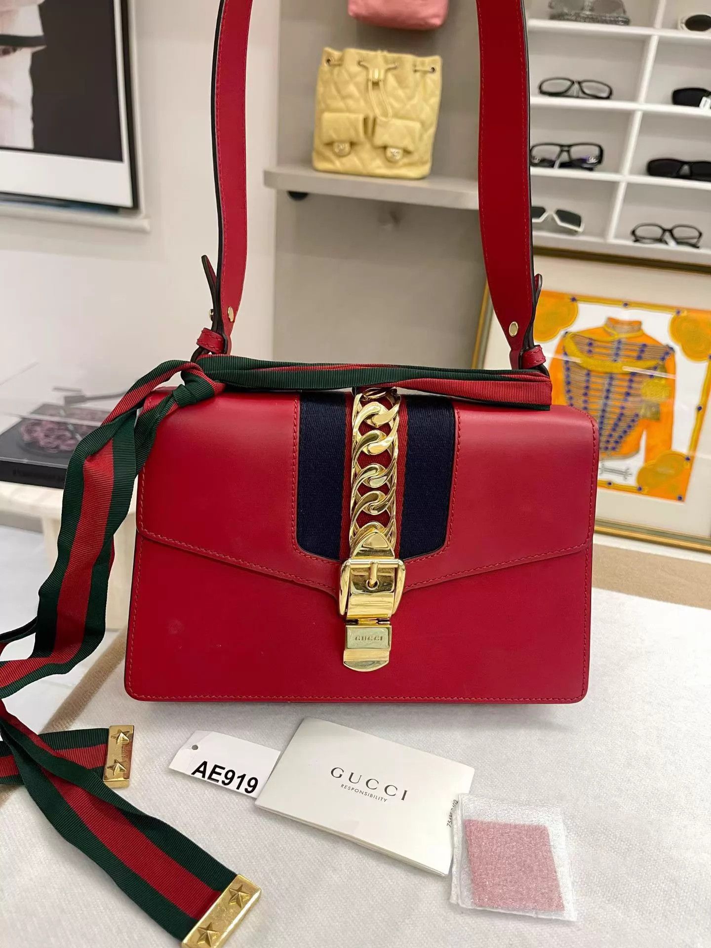Gucci Gucci Sylvie Serbia Medium Red New 25.5x16 AE919 Size ONE SIZE - 2 Thumbnail