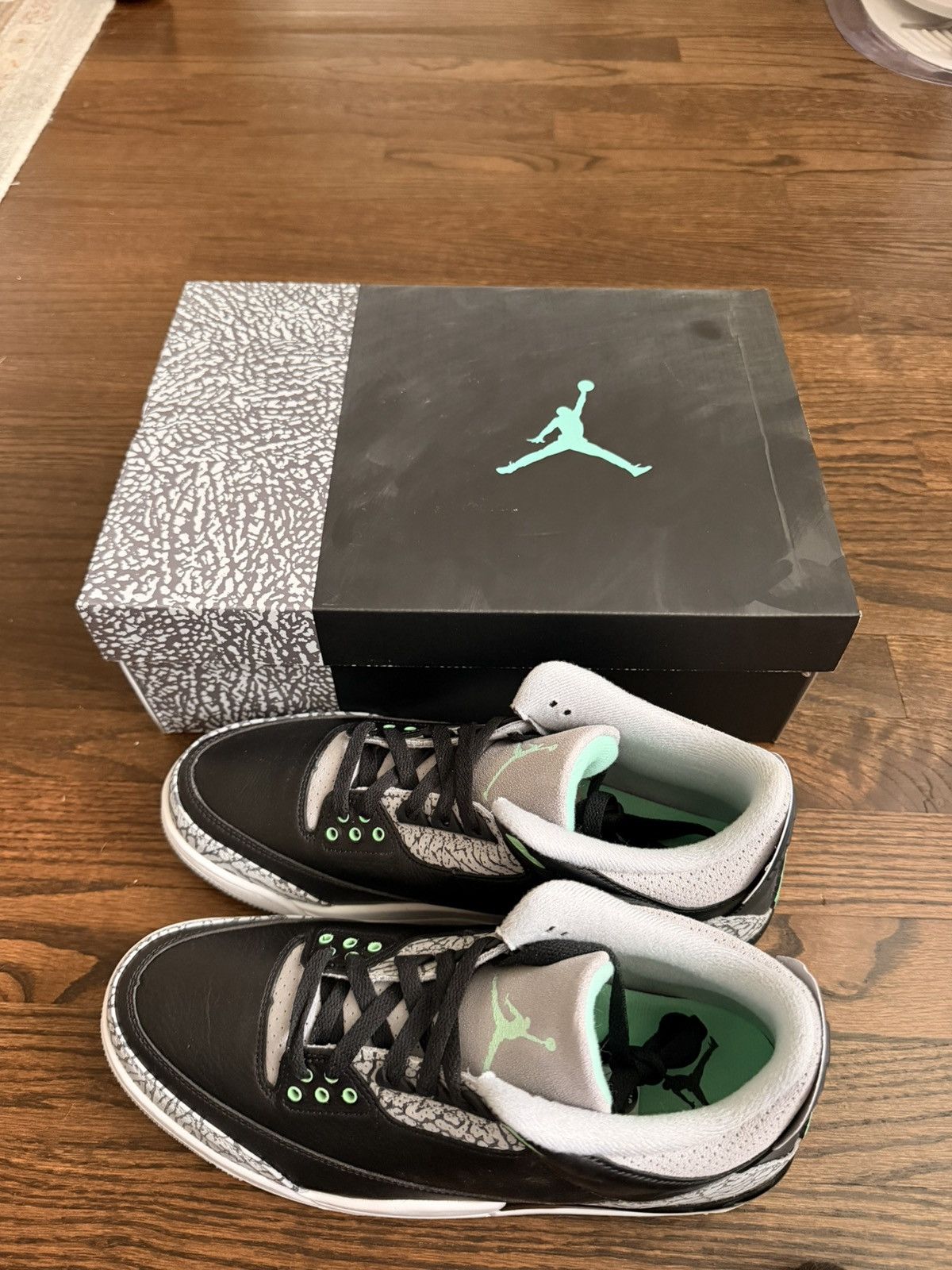 Jordan Brand Air Jordan 3 - RetroGreen Glow Size US 9.5 / EU 42-43 - 4 Thumbnail