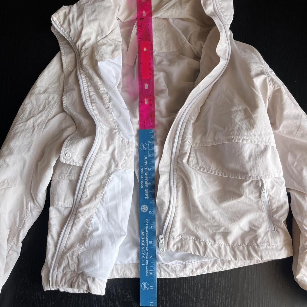 Lululemon Lululemon waterproof hooded white jacket Size XS / US 0-2 / IT 36-38 - 7 Thumbnail