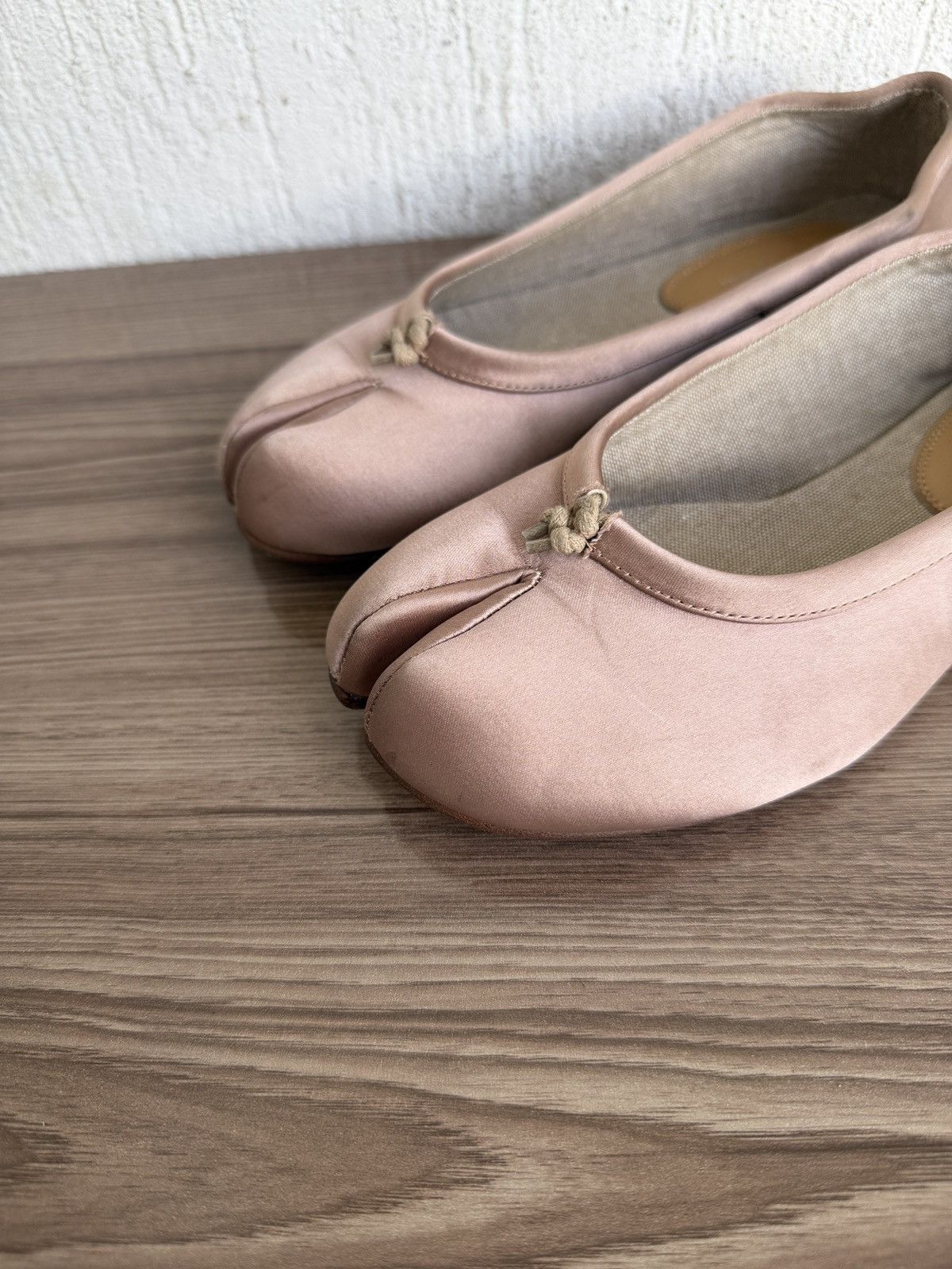 Maison Margiela ❤️satin tabi ballet flats Size US 6 / IT 36 - 2 Thumbnail