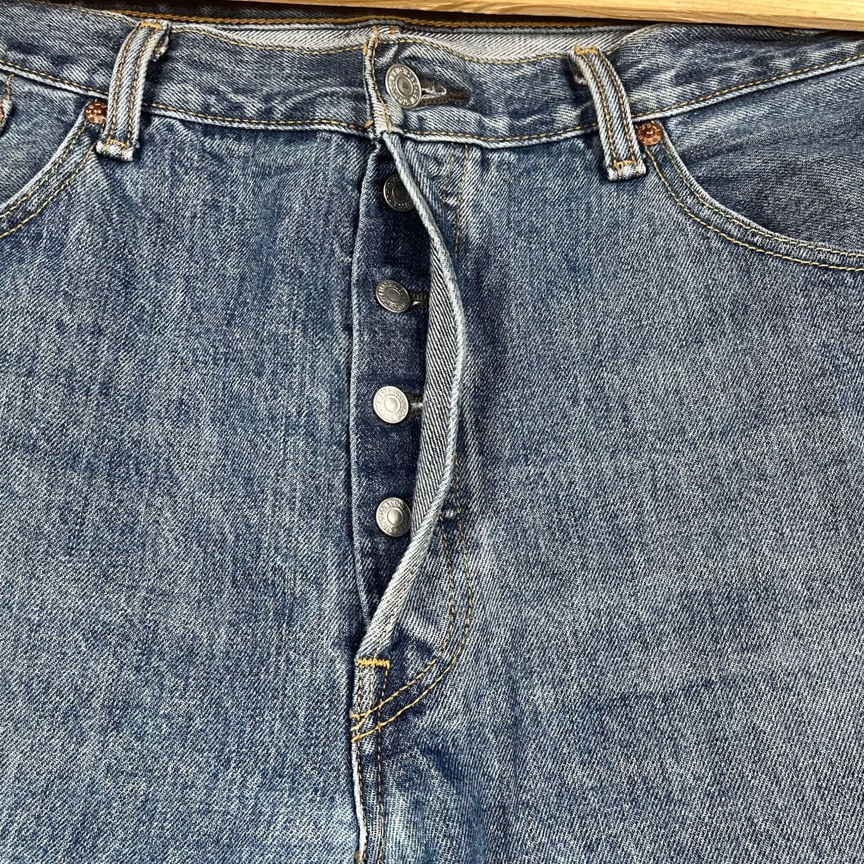 Levi's LEVI'S 501 Straight Leg Jeans Men’s 38Wx32L Blue Denim Button Fly 100% Cotton Size US 38 / EU 54 - 5 Thumbnail