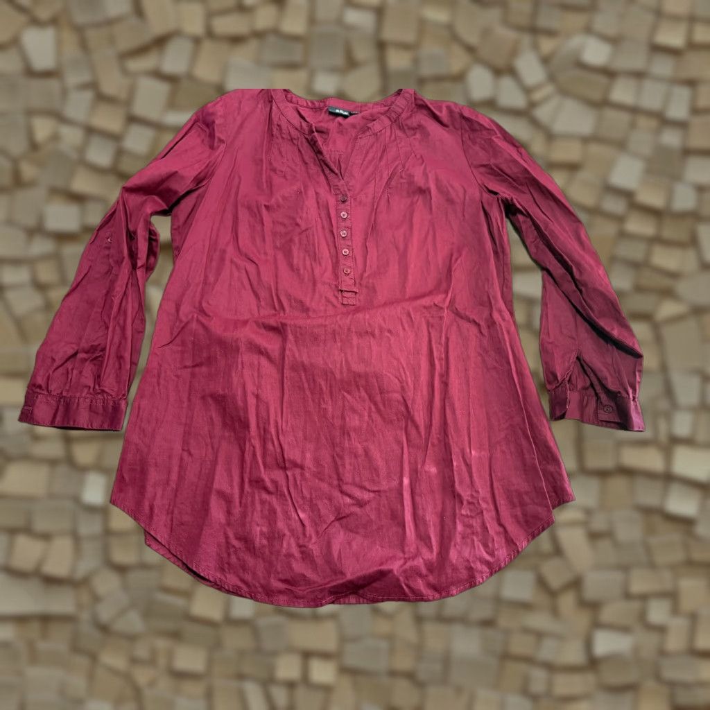Vintage a.n.a Shirt Women's XL Red Long Sleeve V-Neck 1/4 Button T-Shirt Size XL / US 12-14 / IT 48-50 - 1 Thumbnail
