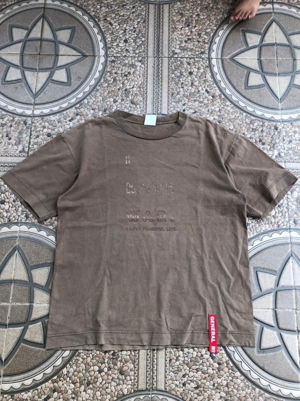 General Research General Research "I Hate War" Size US L / EU 52-54 / 3 - 4 Thumbnail
