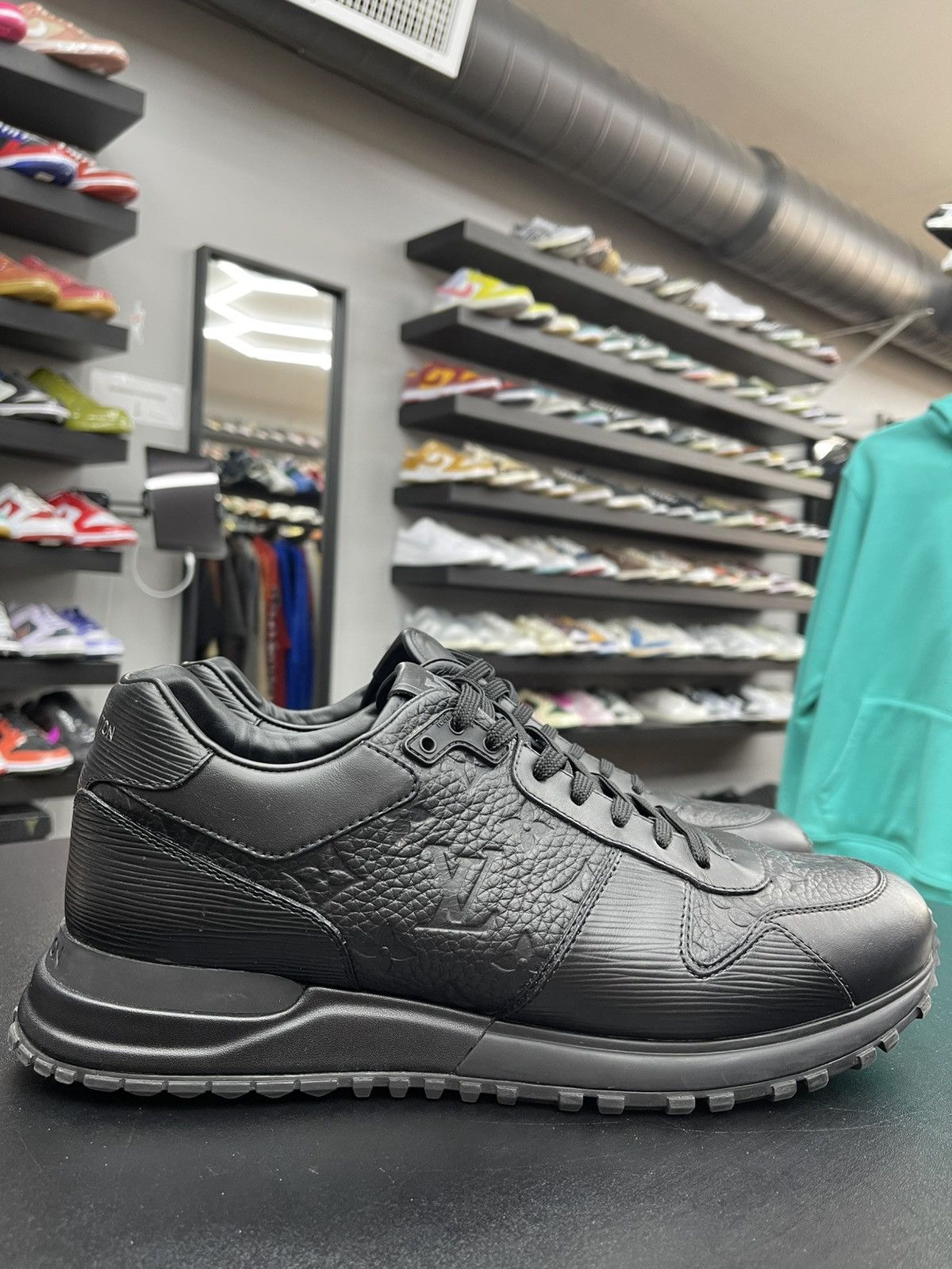 Louis Vuitton Size 10US/9LV - Louis Vuitton Run Away Sneakers Monogram Size US 10 / EU 43 - 3 Thumbnail