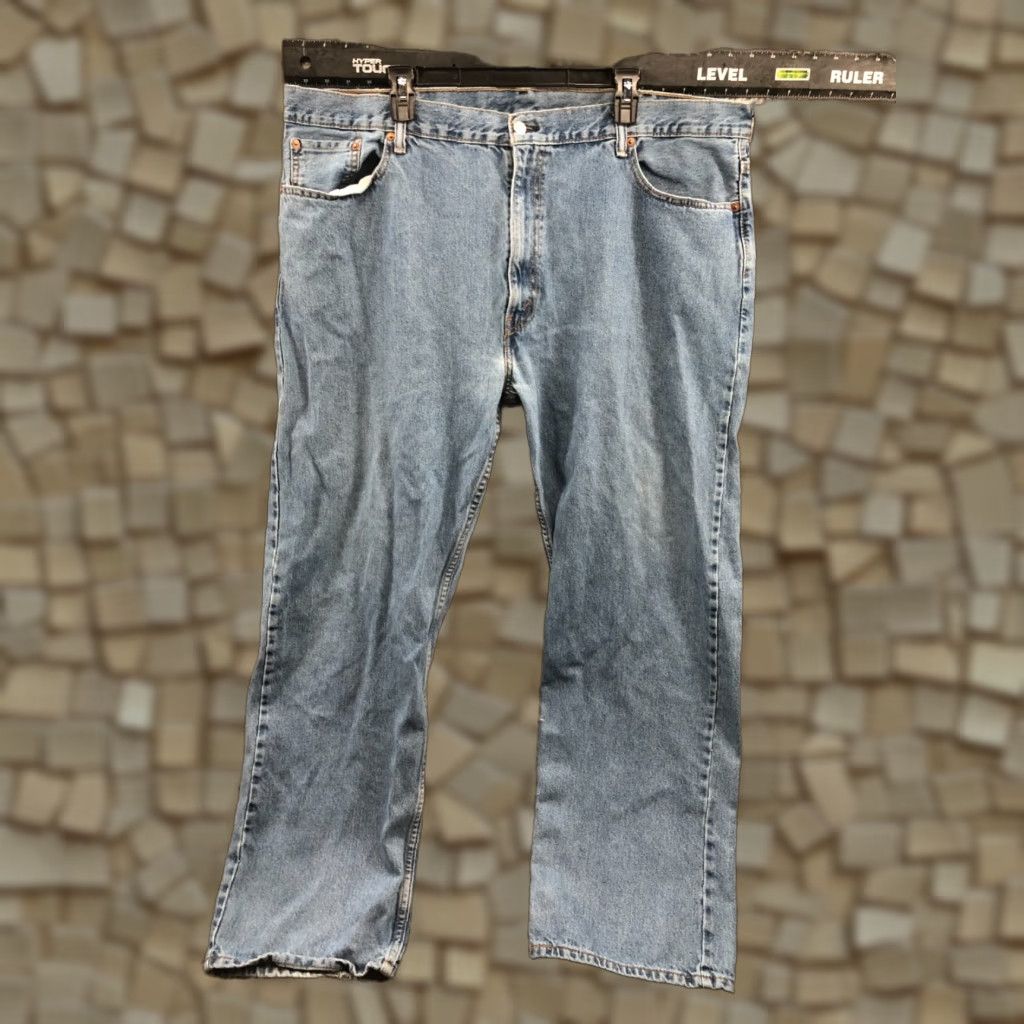 Levi's Levi's 505 Jeans Mens Regular Straight Denim Blue 46x32 Mid Rise 46 Waist 32 Inseam 5-Pocket Size US 30 / EU 46 - 1 Thumbnail