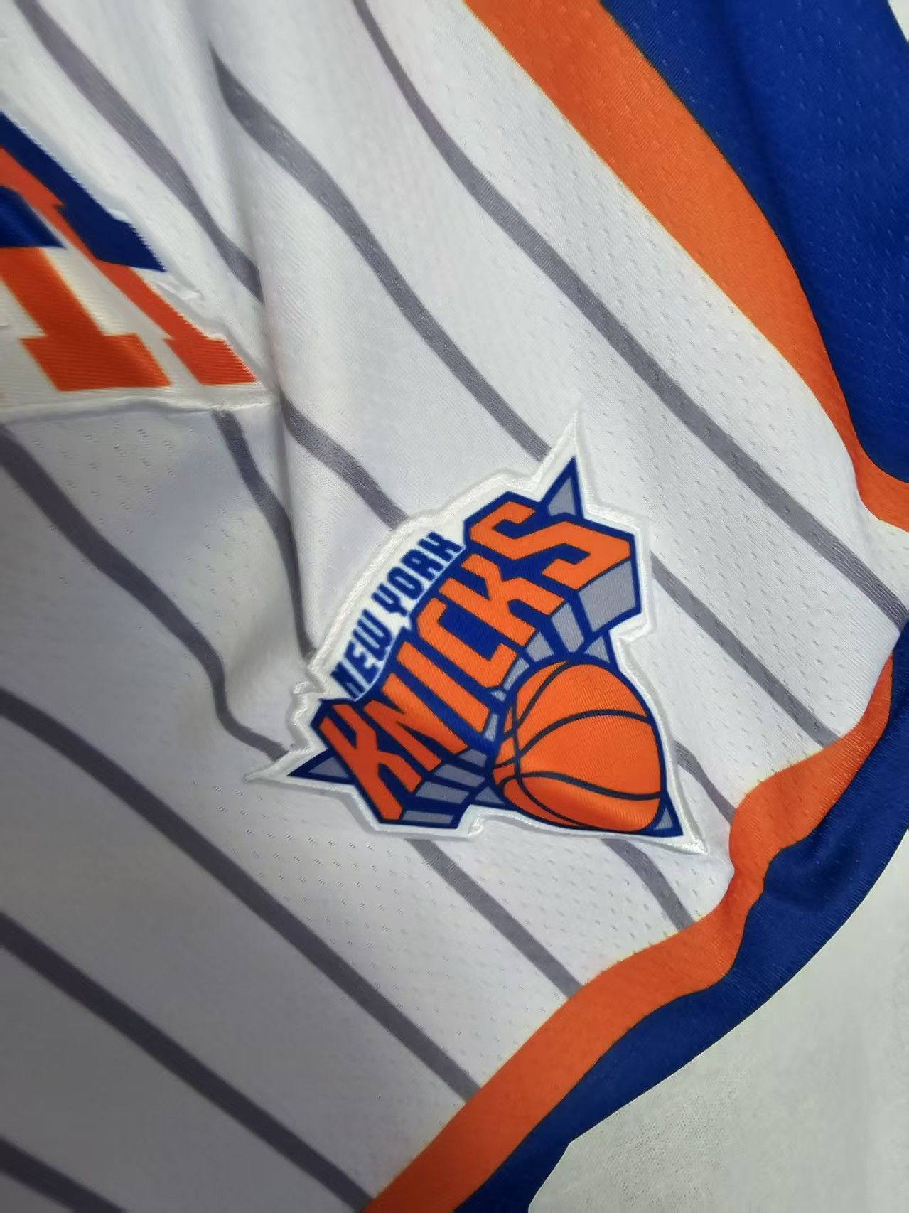 NBA New York Knicks Short Pocket White M Size City Edition Size US 32 / EU 48 - 3 Thumbnail