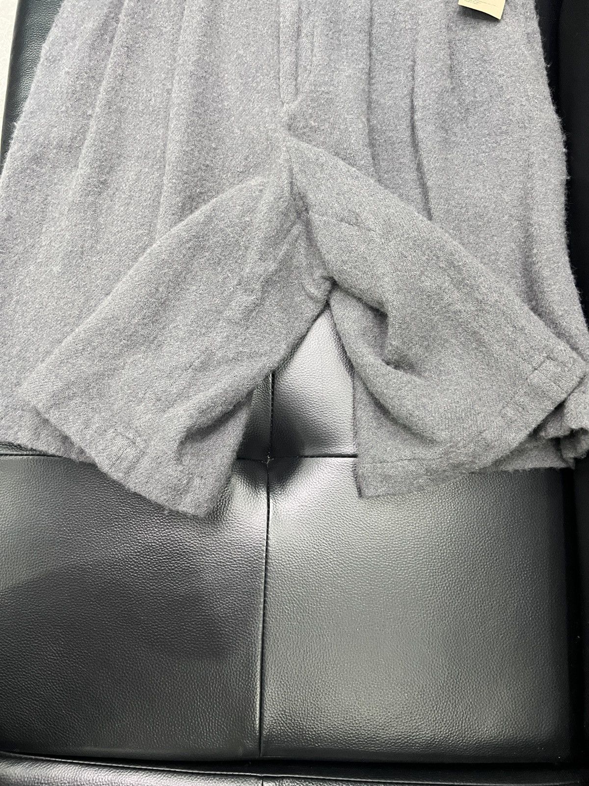 Comme des Garcons Homme Plus Comme des Garçons Homme Plus FW22 Runway Felted Pleated Wool Size US 34 / EU 50 - 6 Thumbnail