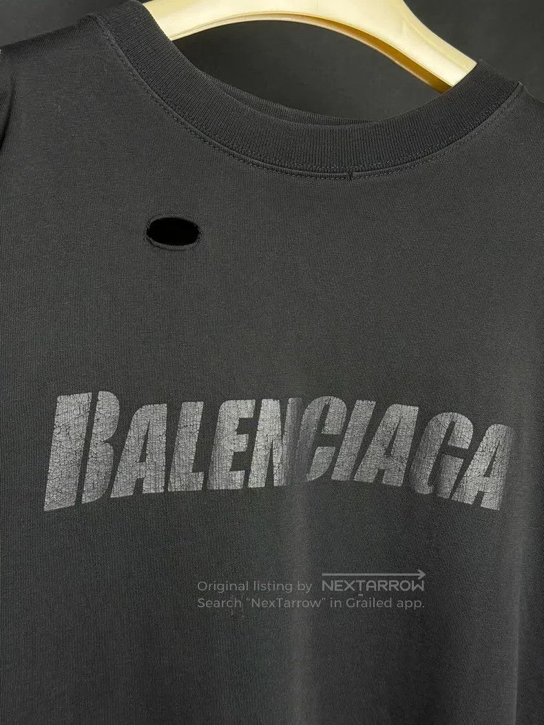 Balenciaga Balenciaga Distressed Hole Short Sleeve T-Shirt Size US XS / EU 42 / 0 - 2 Thumbnail