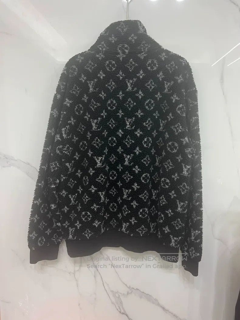 Louis Vuitton Louis Vuitton Black and white full print teddy jacket Size US M / EU 48-50 / 2 - 3 Thumbnail