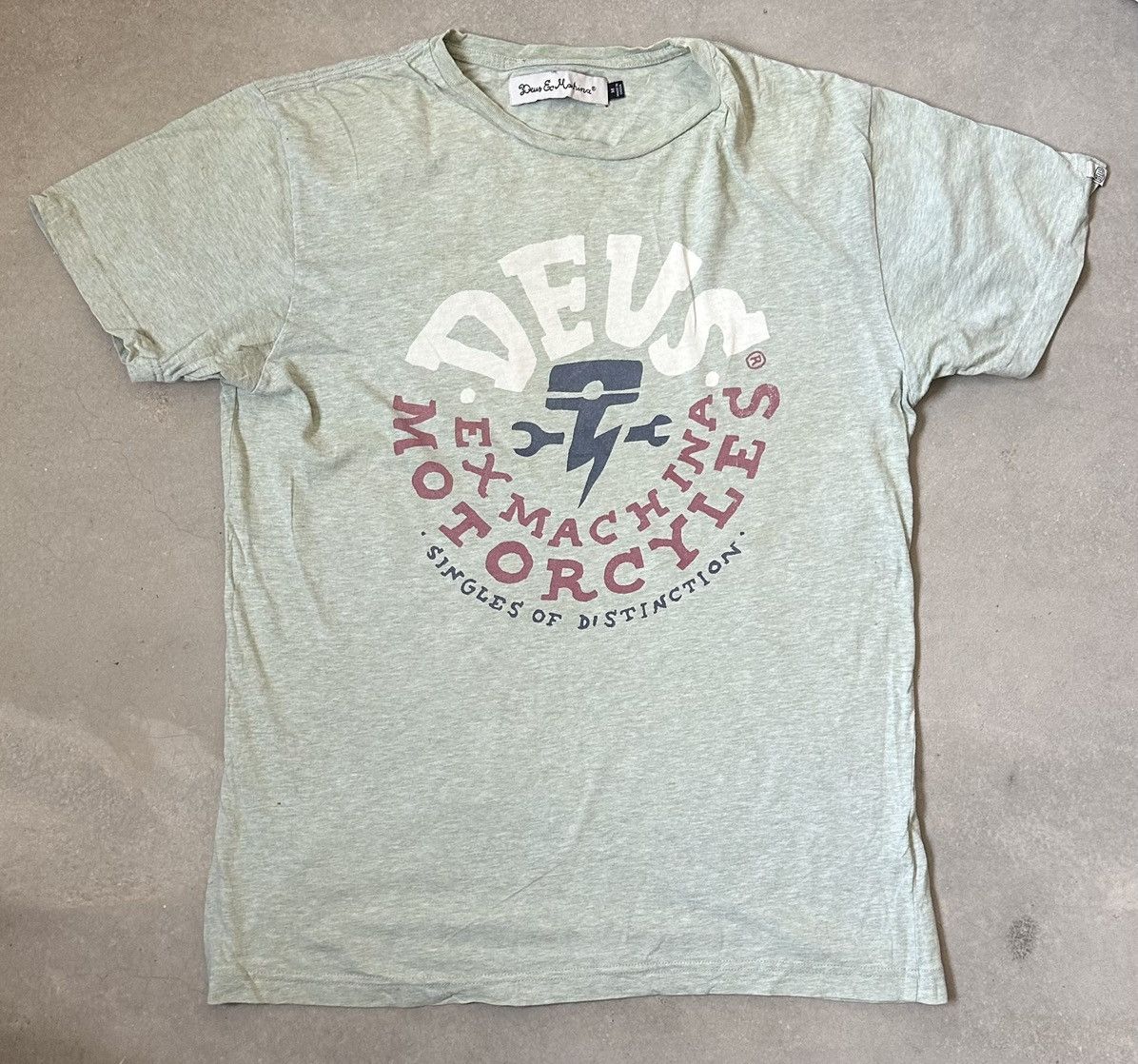 Deus Ex Machina DEUS EX MECHINA MOTORCYCLES SURF TEE Size US M / EU 48-50 / 2 - 1 Thumbnail