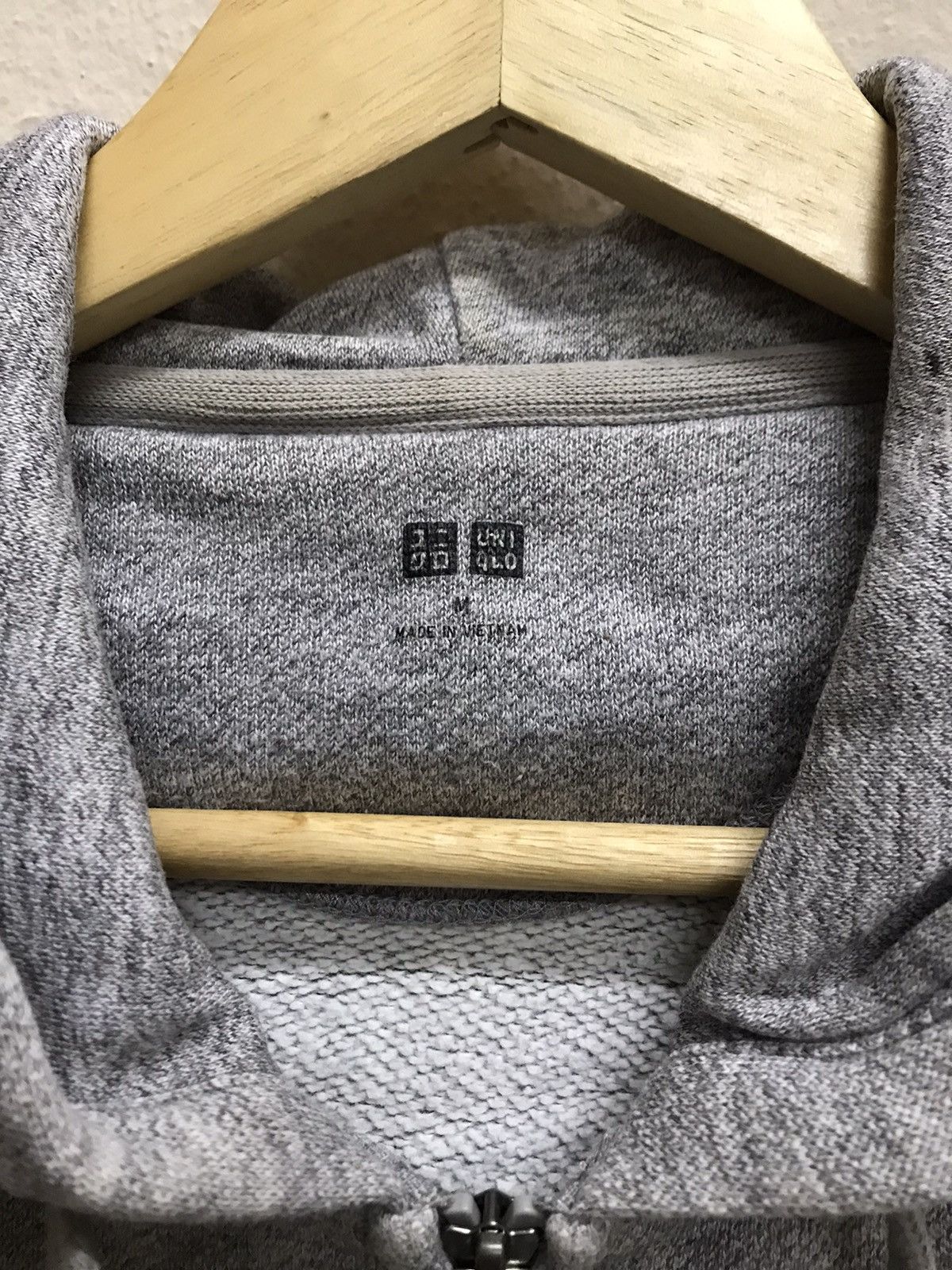 Japanese Brand UNIQLO ZIP UP PLAIN SWEATER HOODIE Size M / US 6-8 / IT 42-44 - 5 Thumbnail