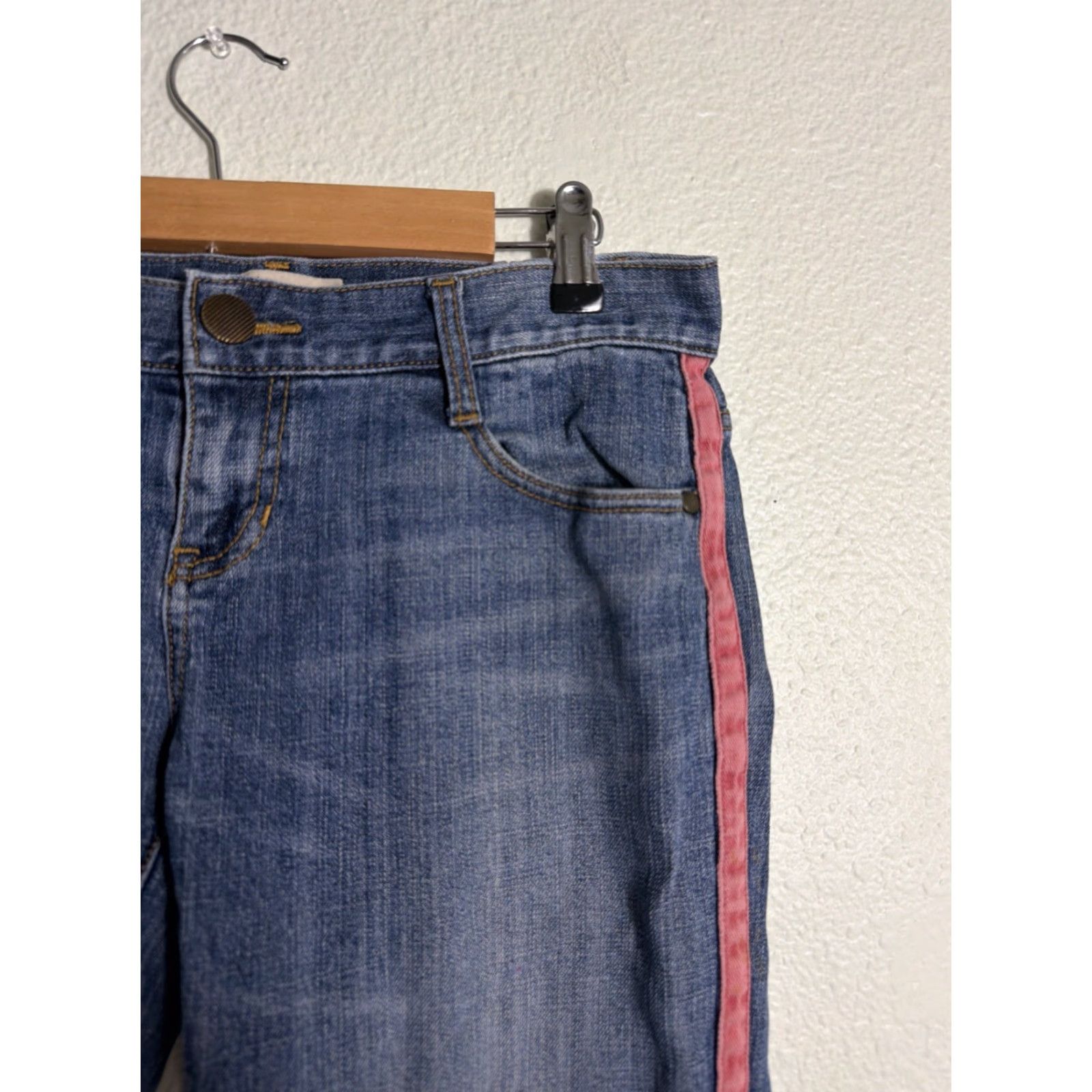 Vintage Cabi Jeans Capri Women 4 Medium Wash Pink Piping 28x30 (30X24) Size 28" / US 6 / IT 42 - 4 Thumbnail