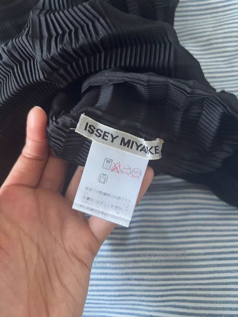 Issey Miyake Issey Miyake Ruched Black Long-Sleeve Top Size M / US 6-8 / IT 42-44 - 2 Thumbnail