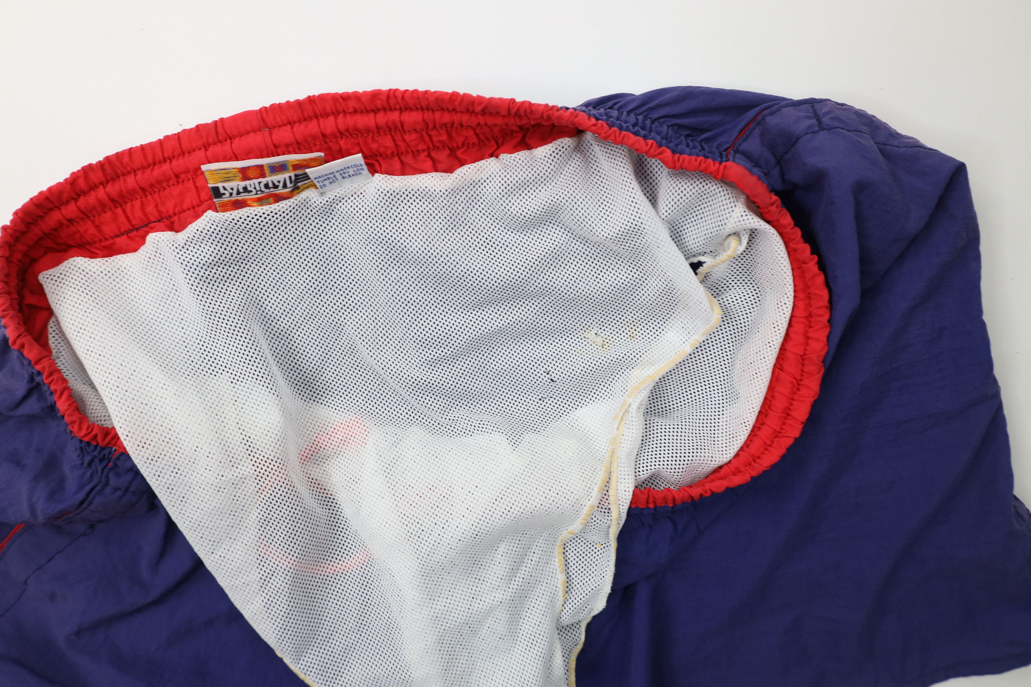 Vintage Vintage 90s Streetwear Faded Above Knee Lined Shorts Trunks Size US 34 / EU 50 - 11 Thumbnail
