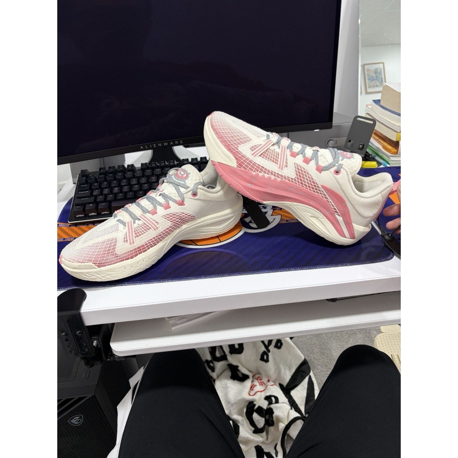 Other LiNing Ranger Super V2 Men's Basketball Shoes Size 11 Size US 11 / EU 44 - 2 Thumbnail