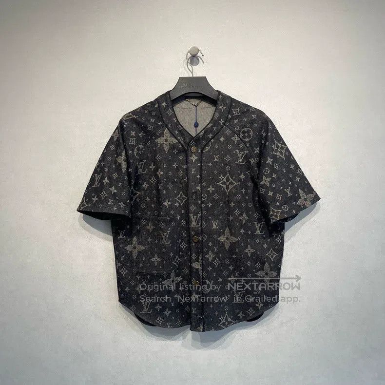 Louis Vuitton Louis Vuitton Three-flower logo full printed short-sleeved Size US L / EU 52-54 / 3 - 1 Thumbnail