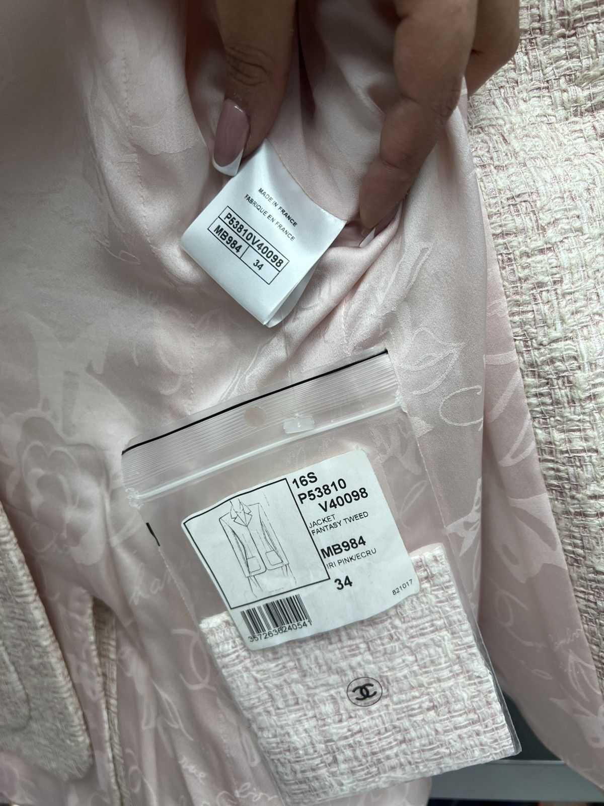 Chanel Channel Tweed Blazer Light Pink Size XS / US 0-2 / IT 36-38 - 11 Thumbnail