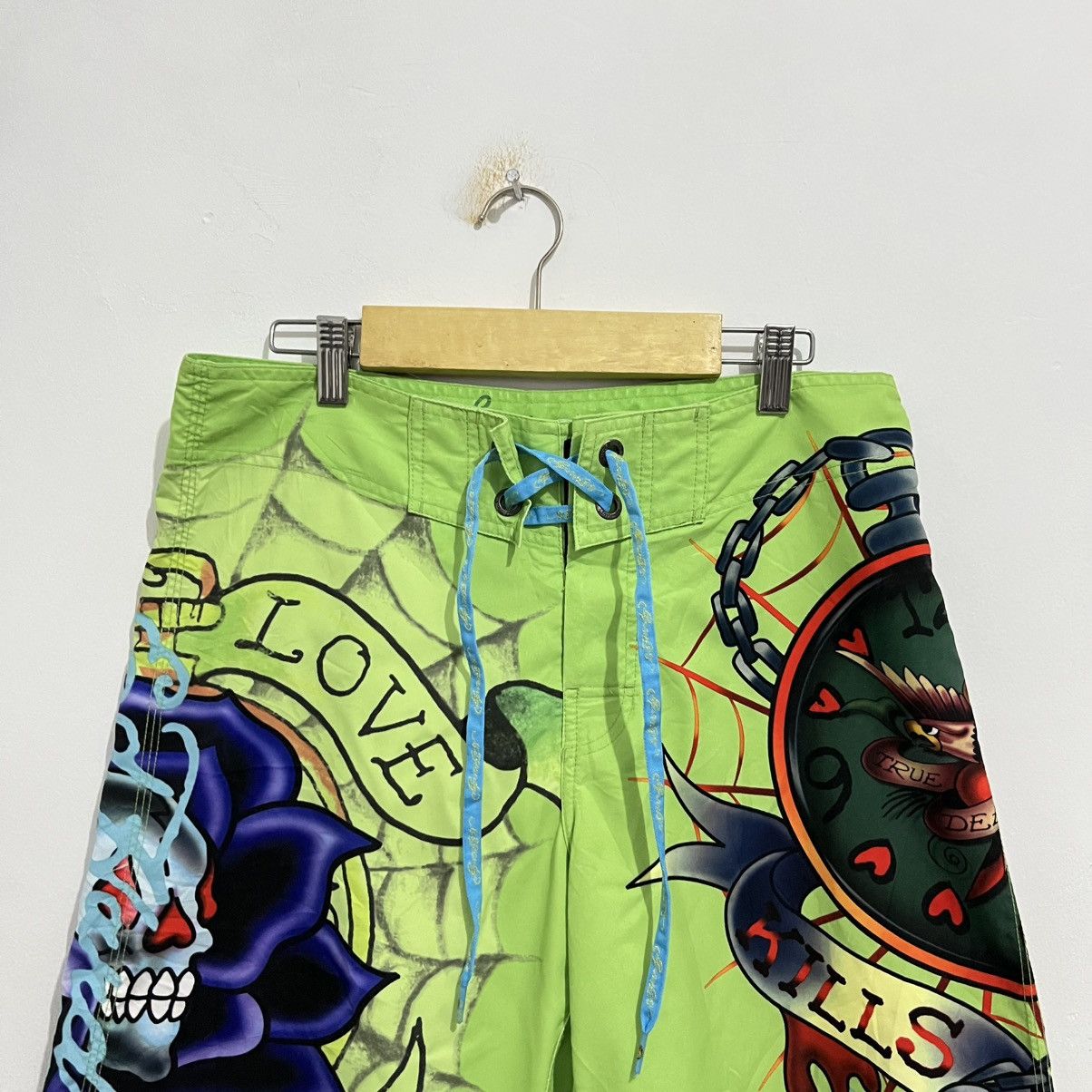 Ed Hardy Ed Hardy Tattoo Graphic Board Shorts Size US 30 / EU 46 - 4 Thumbnail