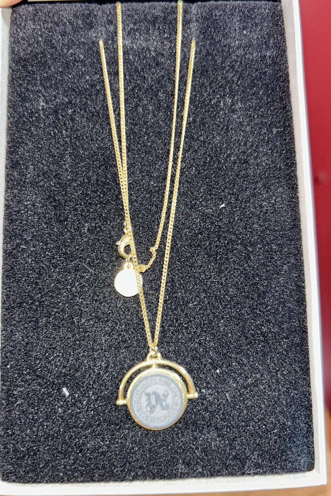 Palm Angels Palm Angels - PA Stone Emblem Necklace Gold/Black Size ONE SIZE - 3 Thumbnail