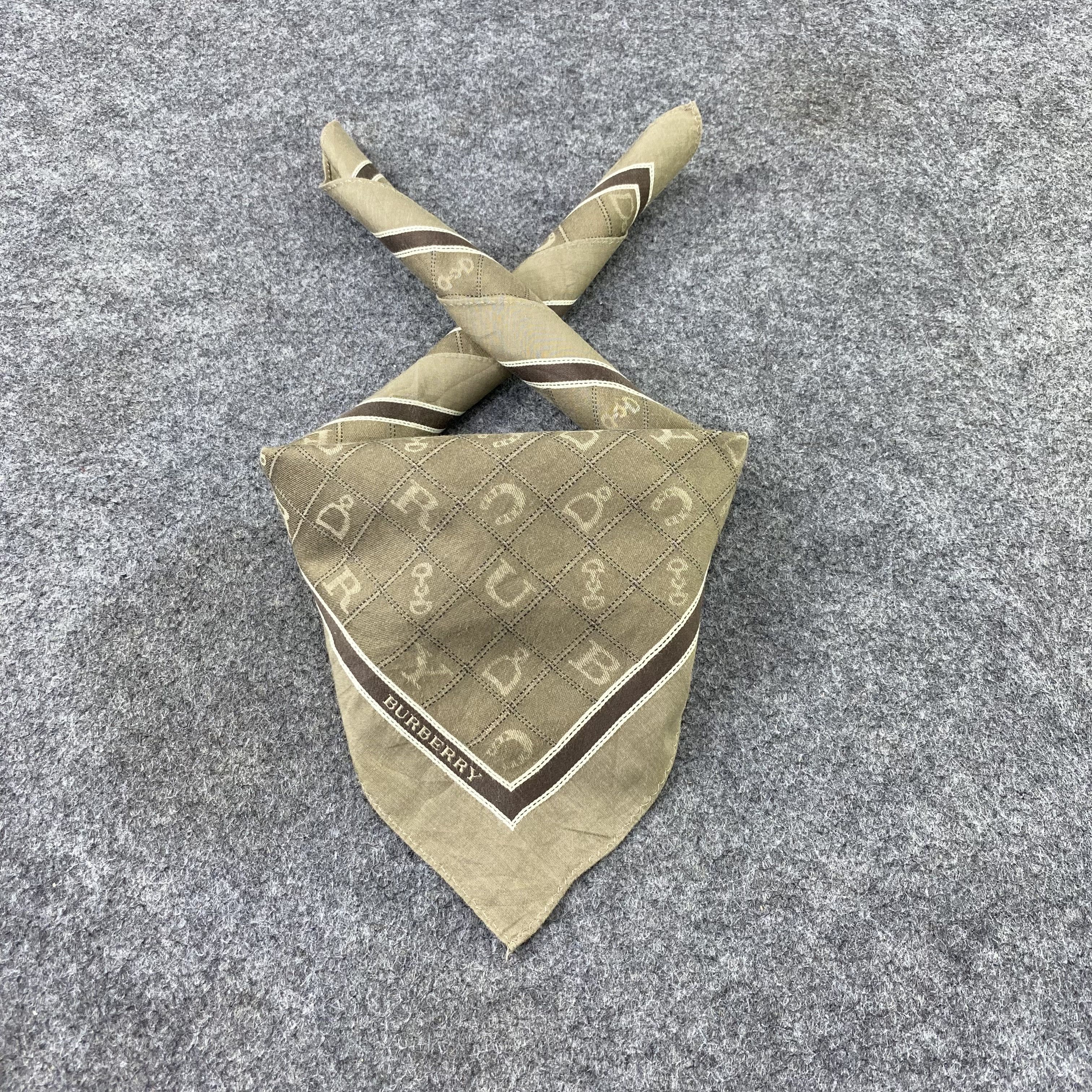 Burberry × Vintage Burberry Handkerchief / Bandana / Neckerchief-B1188 Size ONE SIZE - 2 Thumbnail
