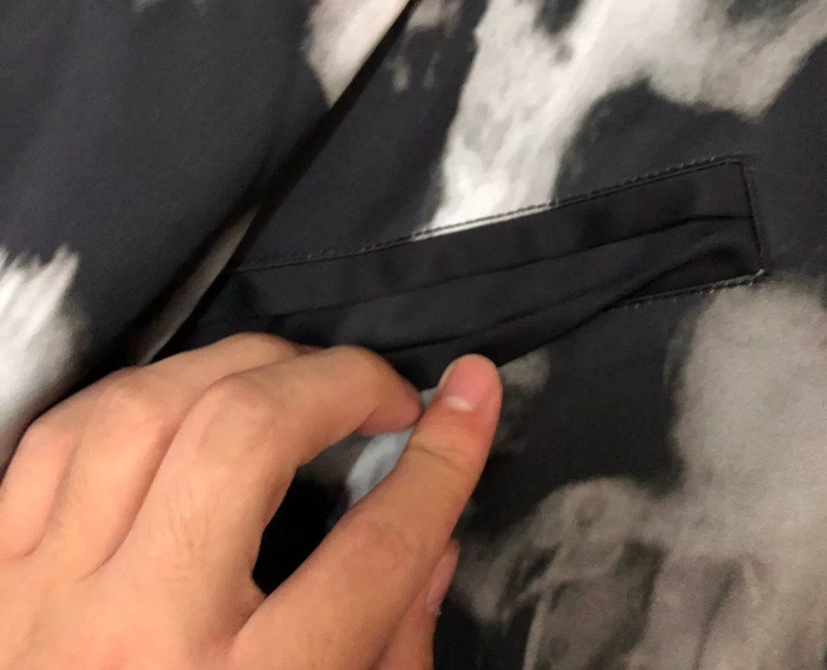 Saint Laurent Paris × Yves Saint Laurent Saint Laurent SLP18SS Inkjet Silk Jacket2412-Nextarrow Size US M / EU 48-50 / 2 - 4 Thumbnail