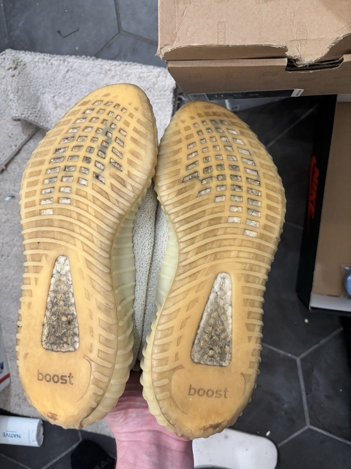 Yeezy adidas Yeezy Boost 350 V2 Butter Size US 8.5 / EU 41-42 - 5 Thumbnail