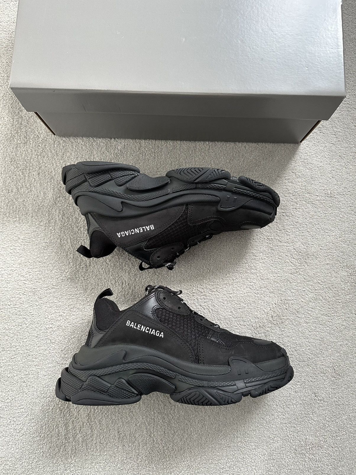 Balenciaga Balenciaga Triple S Black Size US 7 / EU 40 - 7 Thumbnail