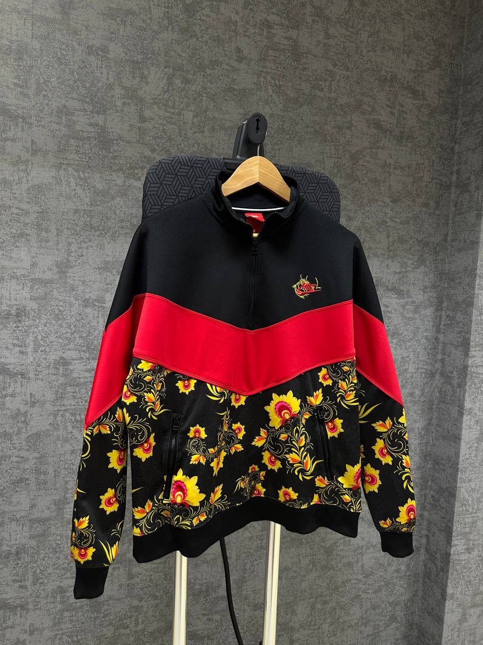 Nike × Nike ACG × Vintage Vintage Nike Track Floral Printed 1/4 Hoodie Size L / US 10 / IT 46 - 5 Thumbnail