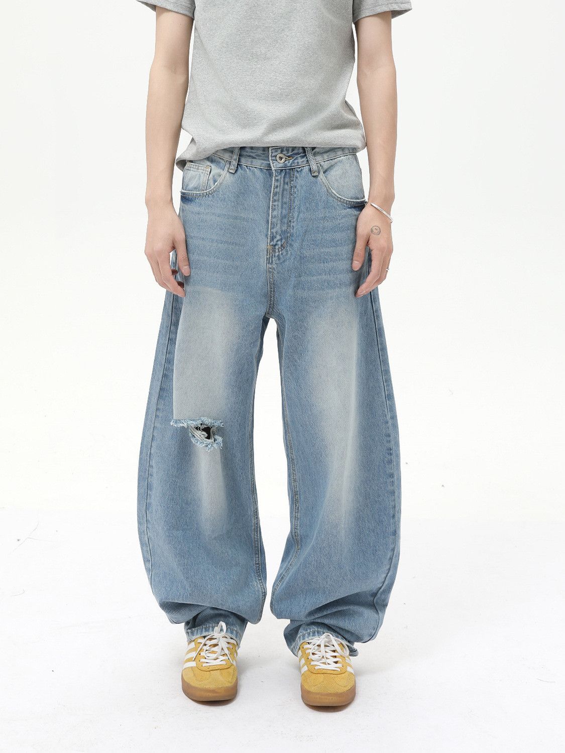 Jean Men's Japanese distressed retro loose ripped curved jeans Size US 32 / EU 48 - 1 Thumbnail
