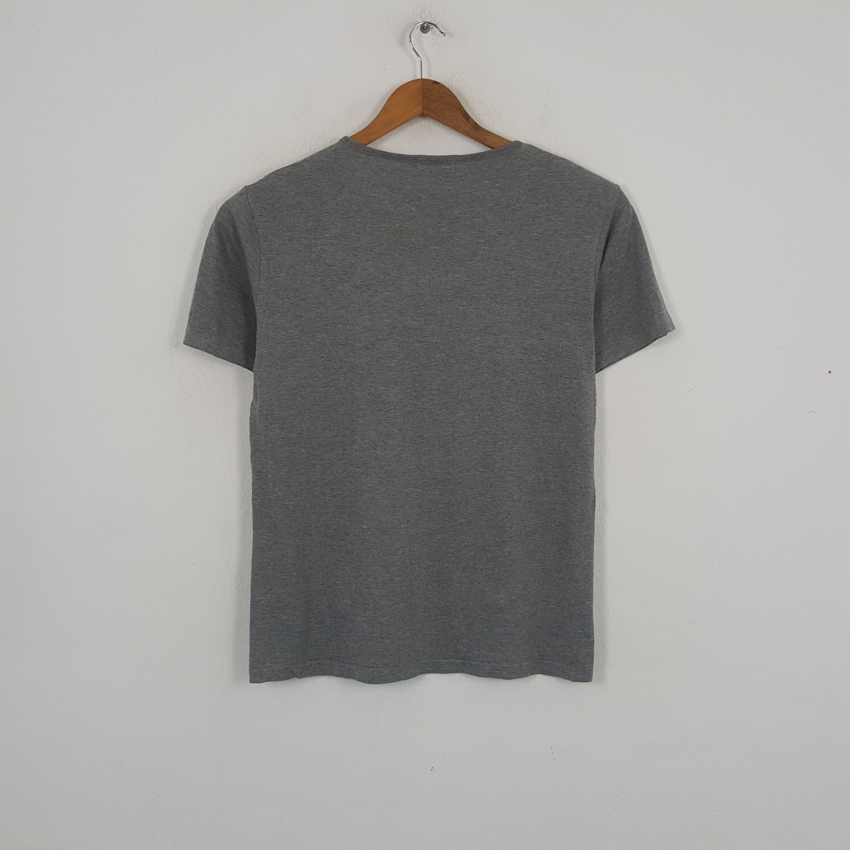 Burberry × Vintage Vintage Burberry Black Label Fashion Brand T-Shirt C276N79 Size US L / EU 52-54 / 3 - 3 Thumbnail