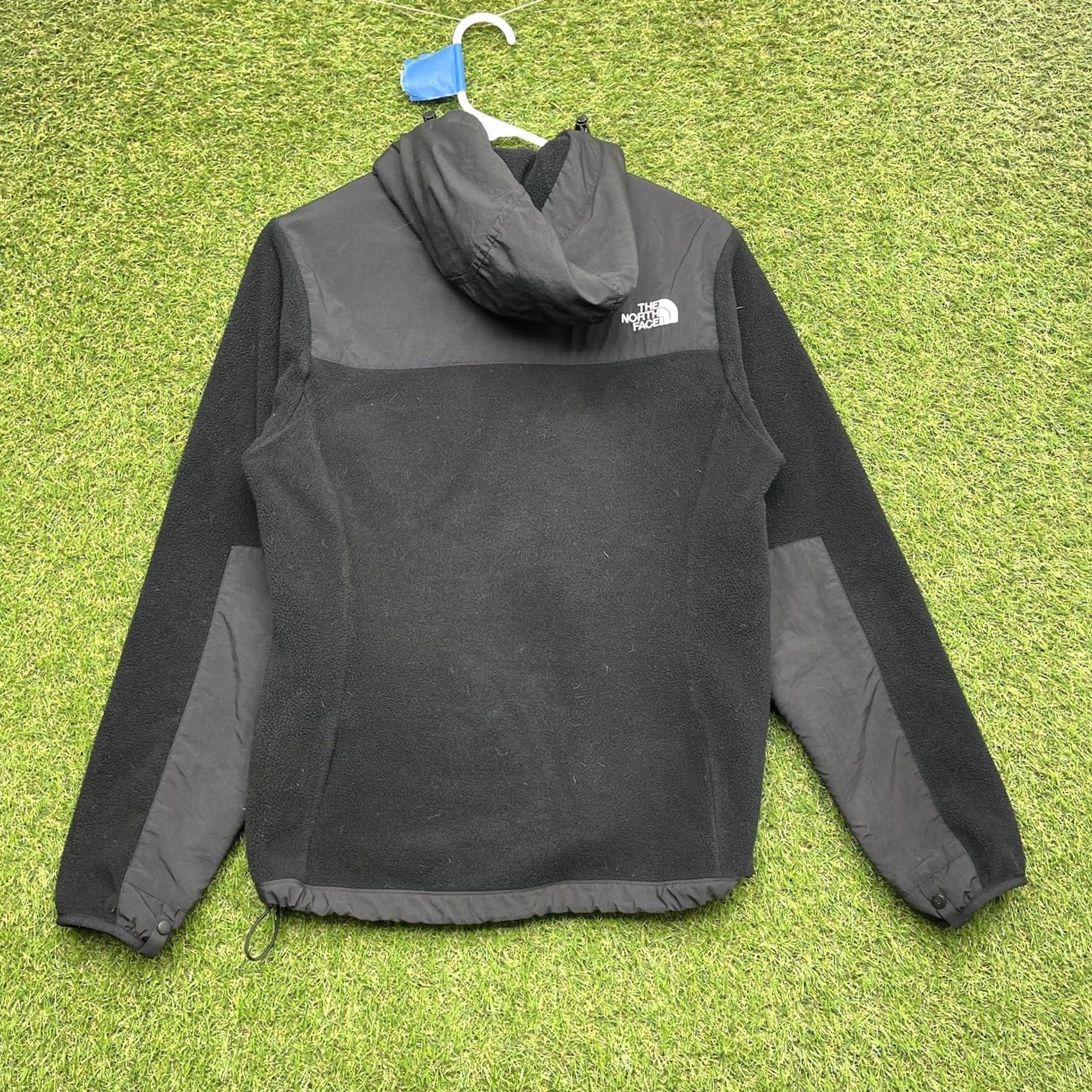 The North Face The North Face Denali Jacket Mens Small Black Hooded Full Zip Fleece Zip Pockets Outdoor Winter Fall Spring Regular Shirt Clothing Men Size US S / EU 44-46 / 1 - 2 Thumbnail