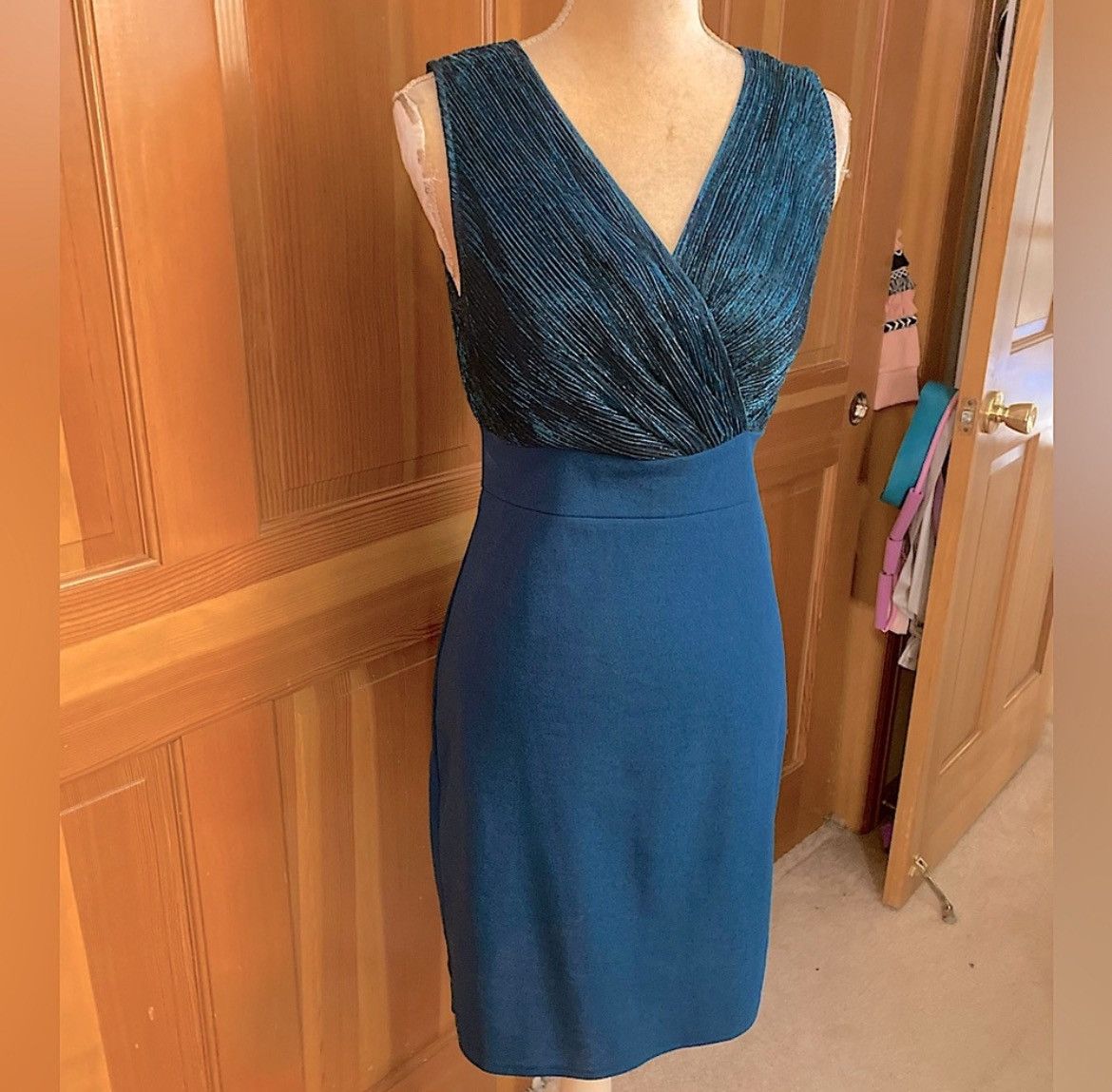 Designer × Other NWT, Lavishly Paris Breathtaking Teal Blue Bodycon Dress Size M / US 6-8 / IT 42-44 - 2 Thumbnail