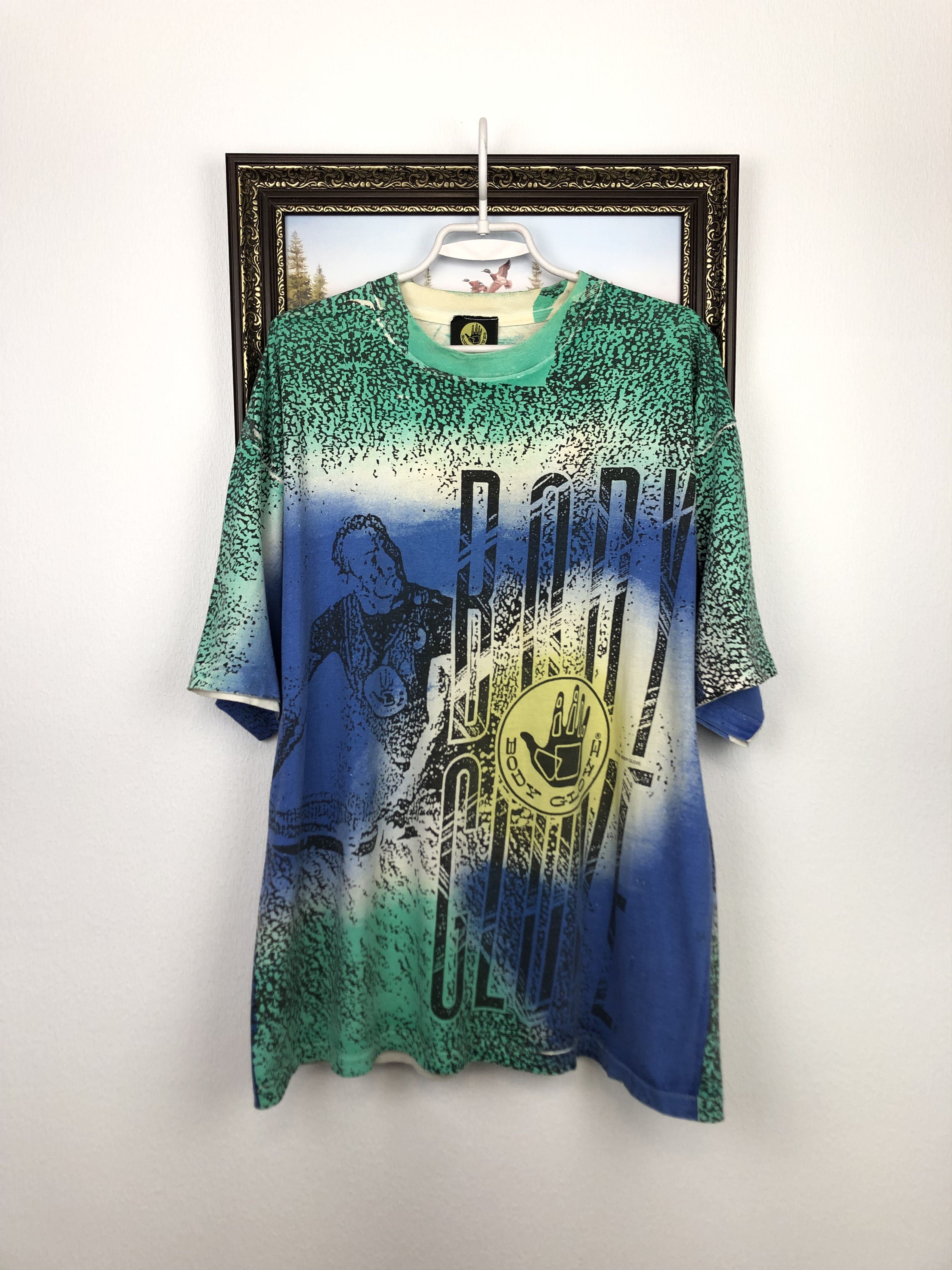 Vintage Vintage Body Glove Shirt Surfing All Over Print Tee Tie Die Size US XL / EU 56 / 4 - 1 Thumbnail