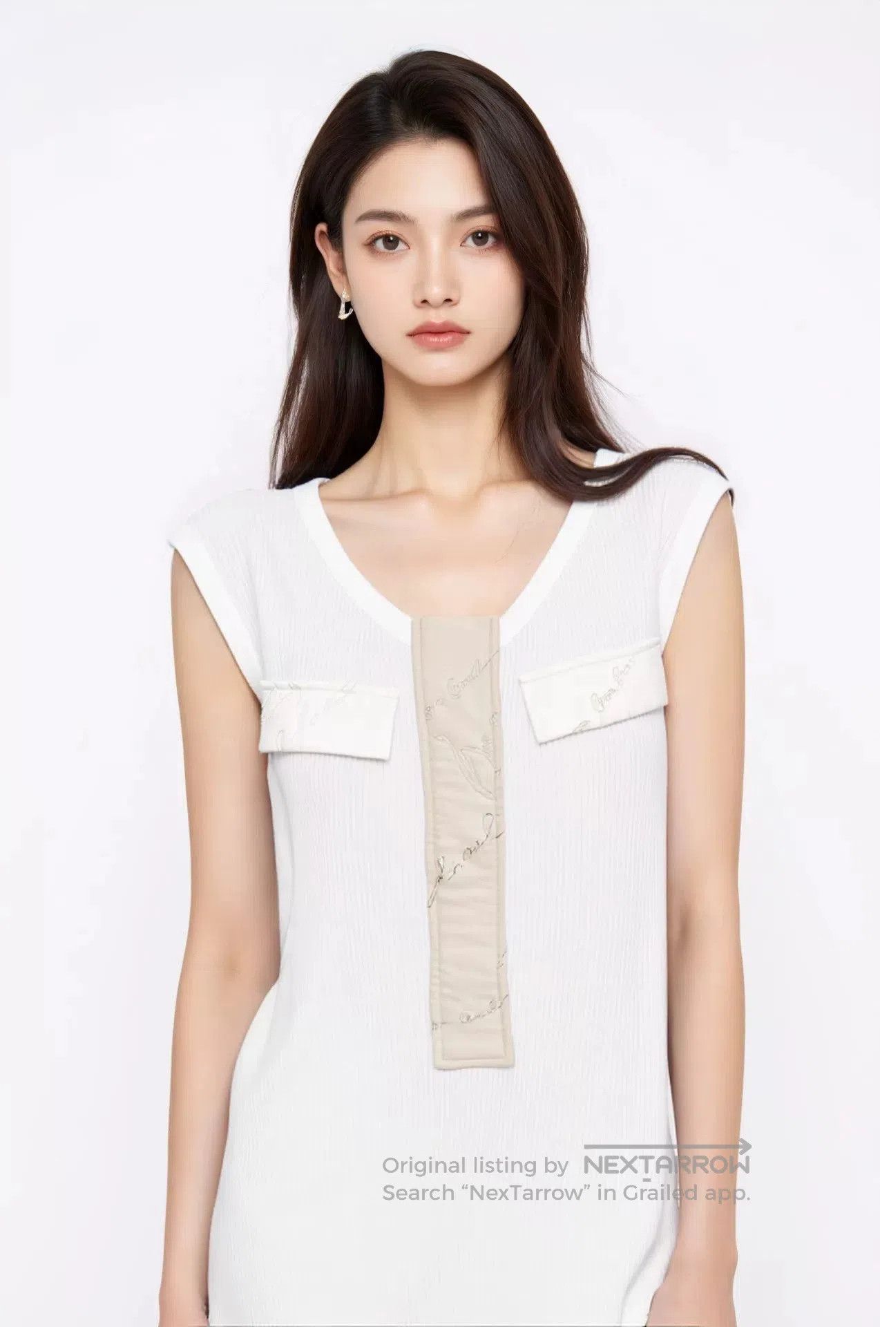 Chanel Chanel 16P White Sleeveless Knit Vest. Size XXS / US 00 / IT 34 - 1 Thumbnail