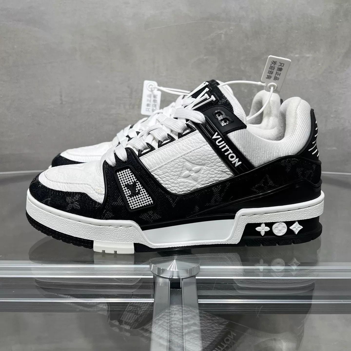 Louis Vuitton LV Trainer Black White Denim UK2 36 Size US 4.5 / IT 34.5 - 3 Thumbnail