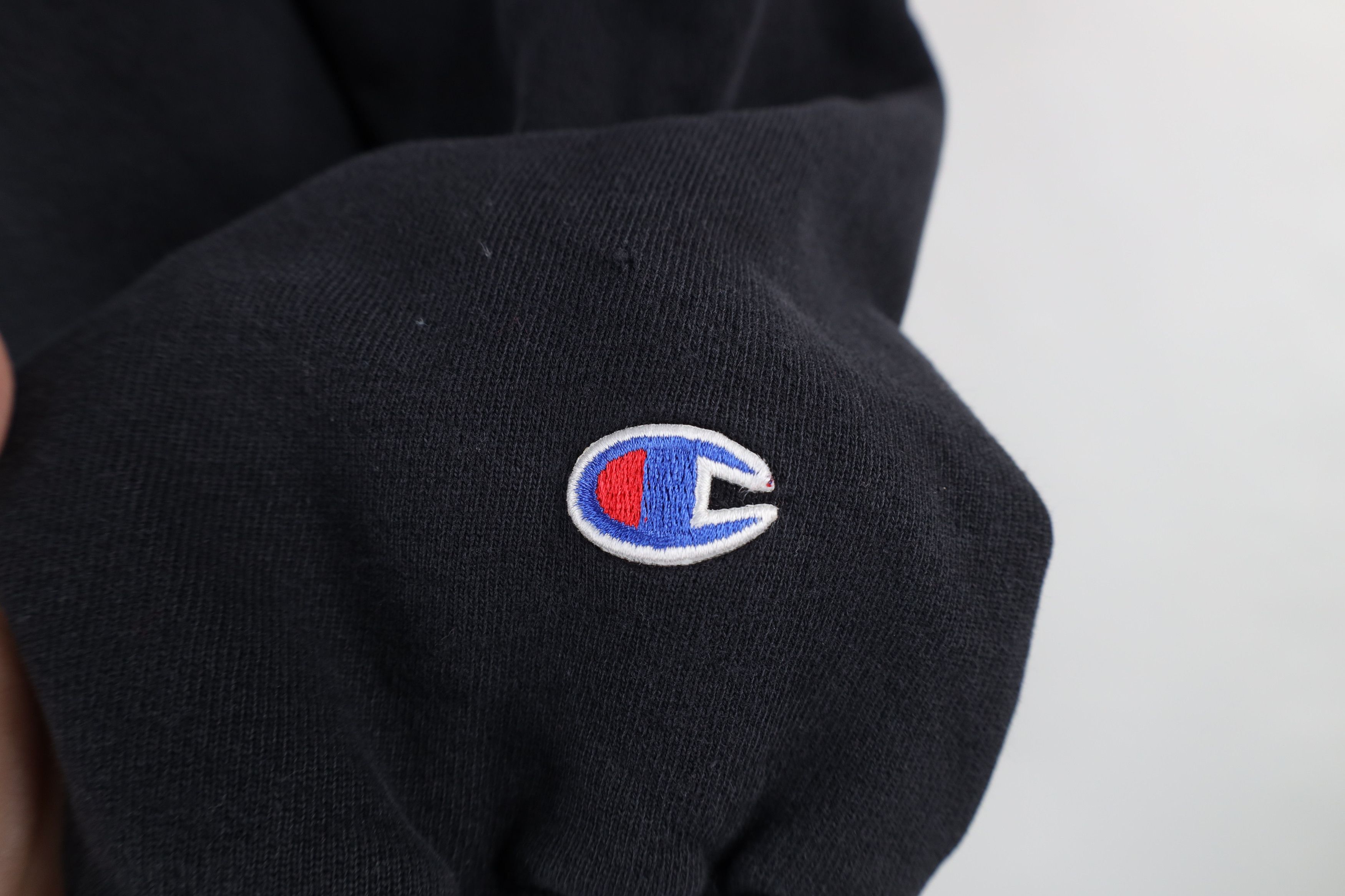 Champion × Vintage Vintage 90s Champion Spell Out Crewneck Sweatshirt Black USA Size L / US 10 / IT 46 - 4 Thumbnail