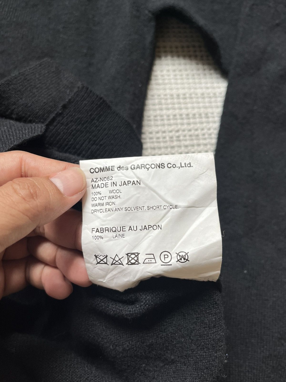 Comme des Garcons PLAY Comme Des Garcons Play white heart sweater Size US L / EU 52-54 / 3 - 7 Thumbnail