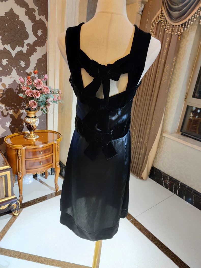 Versace Versace Stitched velvet dress Size M / US 6-8 / IT 42-44 - 5 Thumbnail