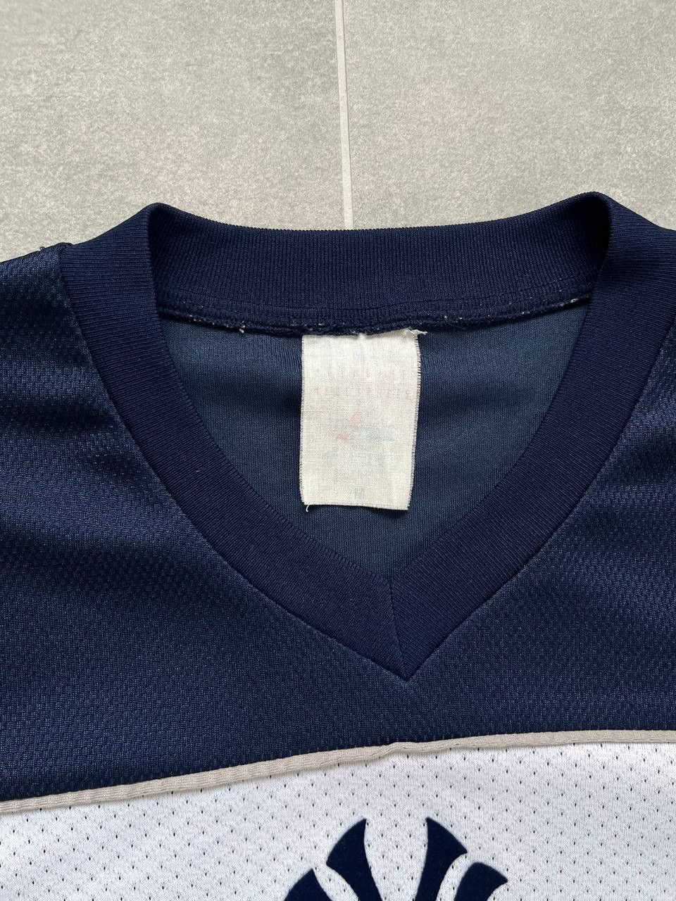 New York Yankees Vintage Majestic Yankees Logo Jersey Size US XL / EU 56 / 4 - 3 Thumbnail