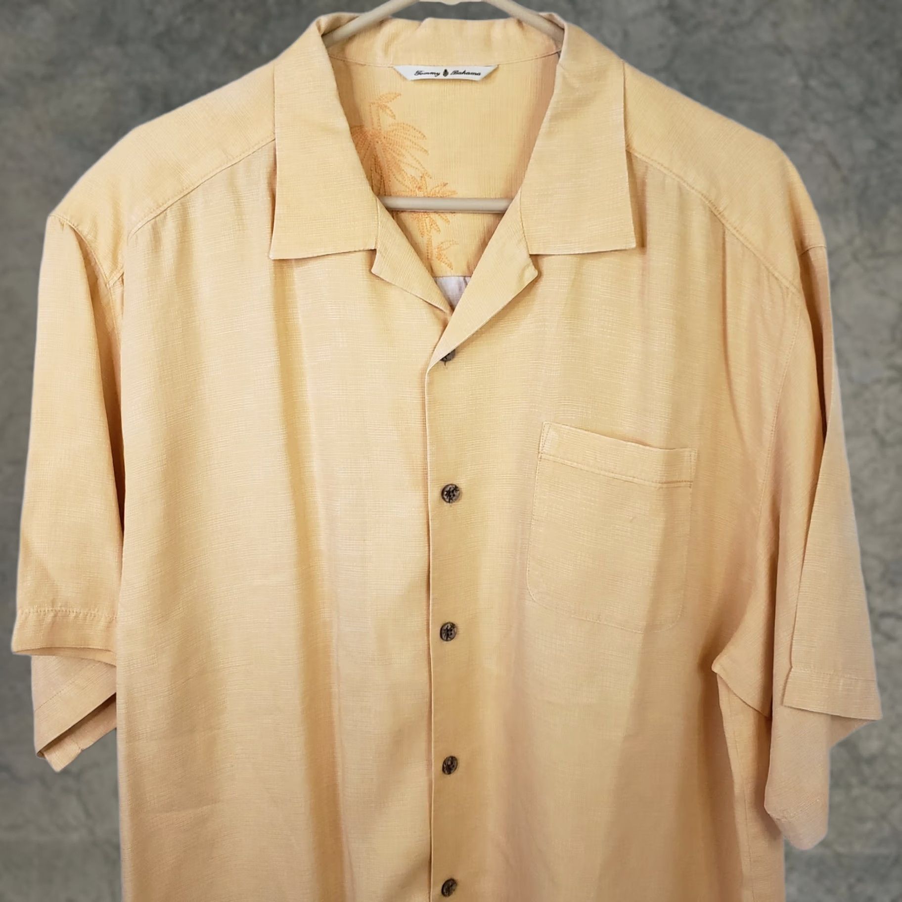 Tommy Bahama VINTAGE Tommy Bahama Shirt Men XL Orange Cantalope Silk Textured Camp Hawaiian Aloha Rum Size US XL / EU 56 / 4 - 1 Thumbnail