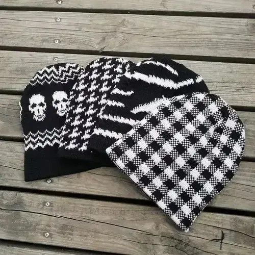 Other y2k grunge style black white beanies Size ONE SIZE - 3 Thumbnail