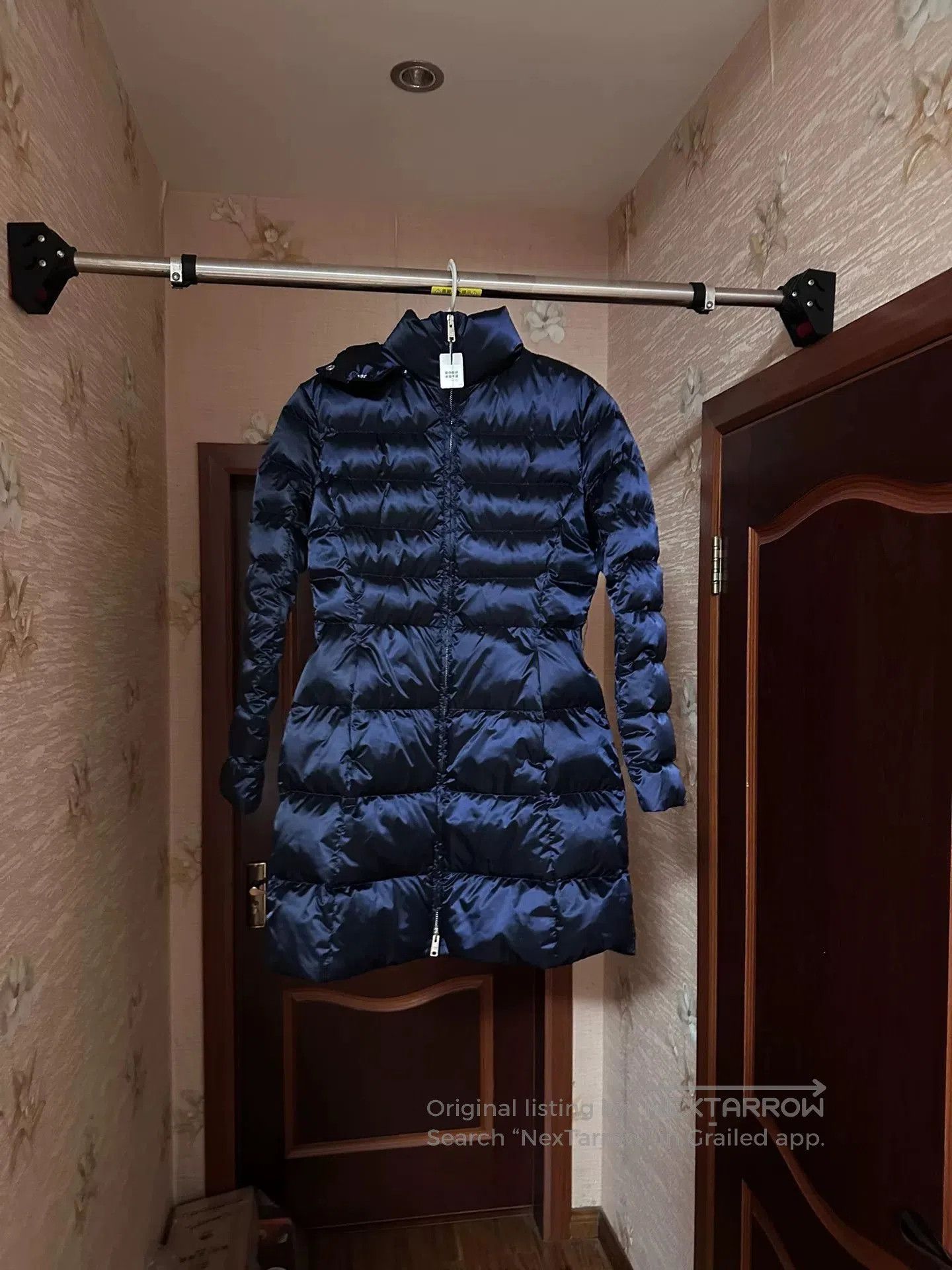 Prada Prada Women's Detachable Hat Down Jacket. Size M / US 6-8 / IT 42-44 - 1 Thumbnail