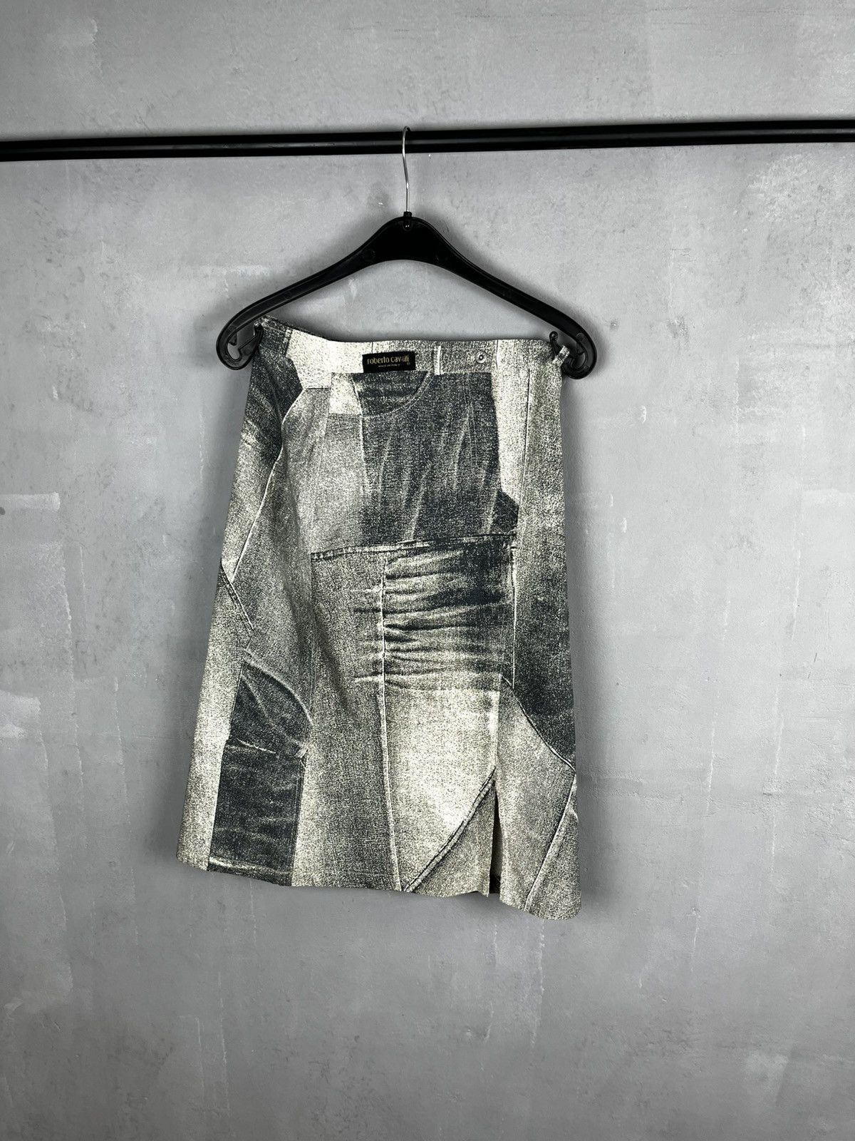 Just Cavalli Just cavalli skirt vintage size 38 Size 30" / US 8 / IT 44 - 5 Thumbnail