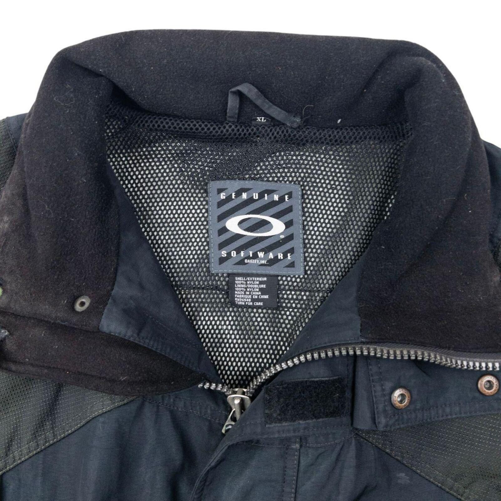 Oakley Vintage 90s Oakley Zip Up Jacket Size XL Size US XL / EU 56 / 4 - 4 Thumbnail