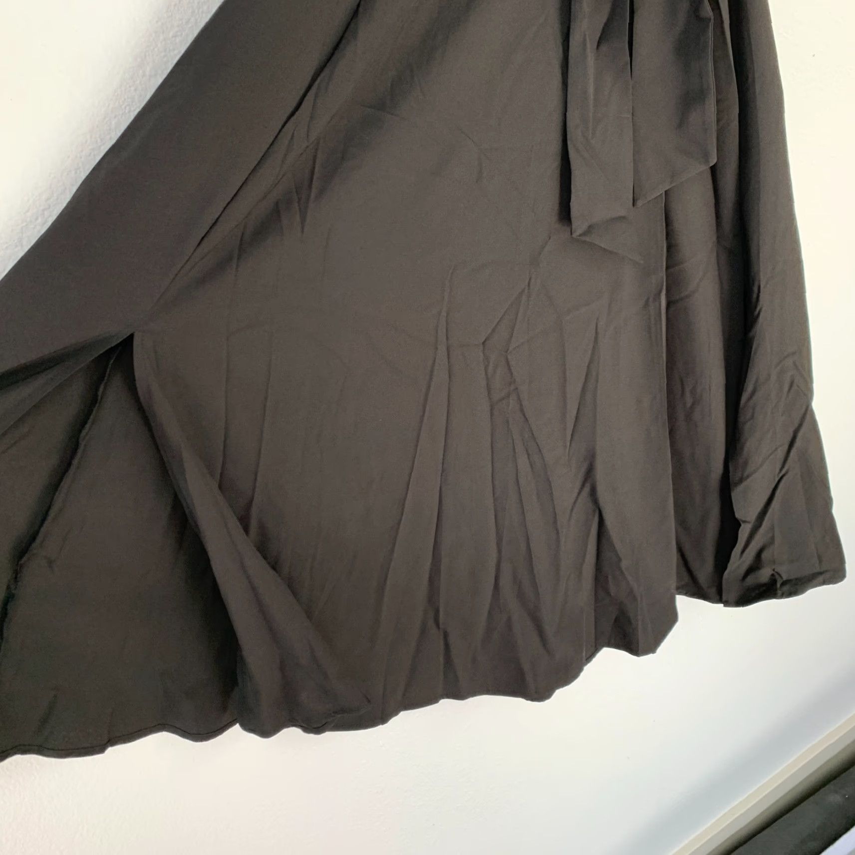 Vintage Calvin & Sally High Waist Long Black Tie Waist Skirt Small NWT Dress Length Long Sleeveless/Skirt Casual Party/Cocktail Women XS? Size 28" / US 6 / IT 42 - 3 Thumbnail