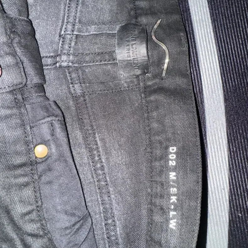 Saint Laurent Paris Saint Laurent Paris Waxed Basic Denim Jeans Size US 31 - 4 Thumbnail