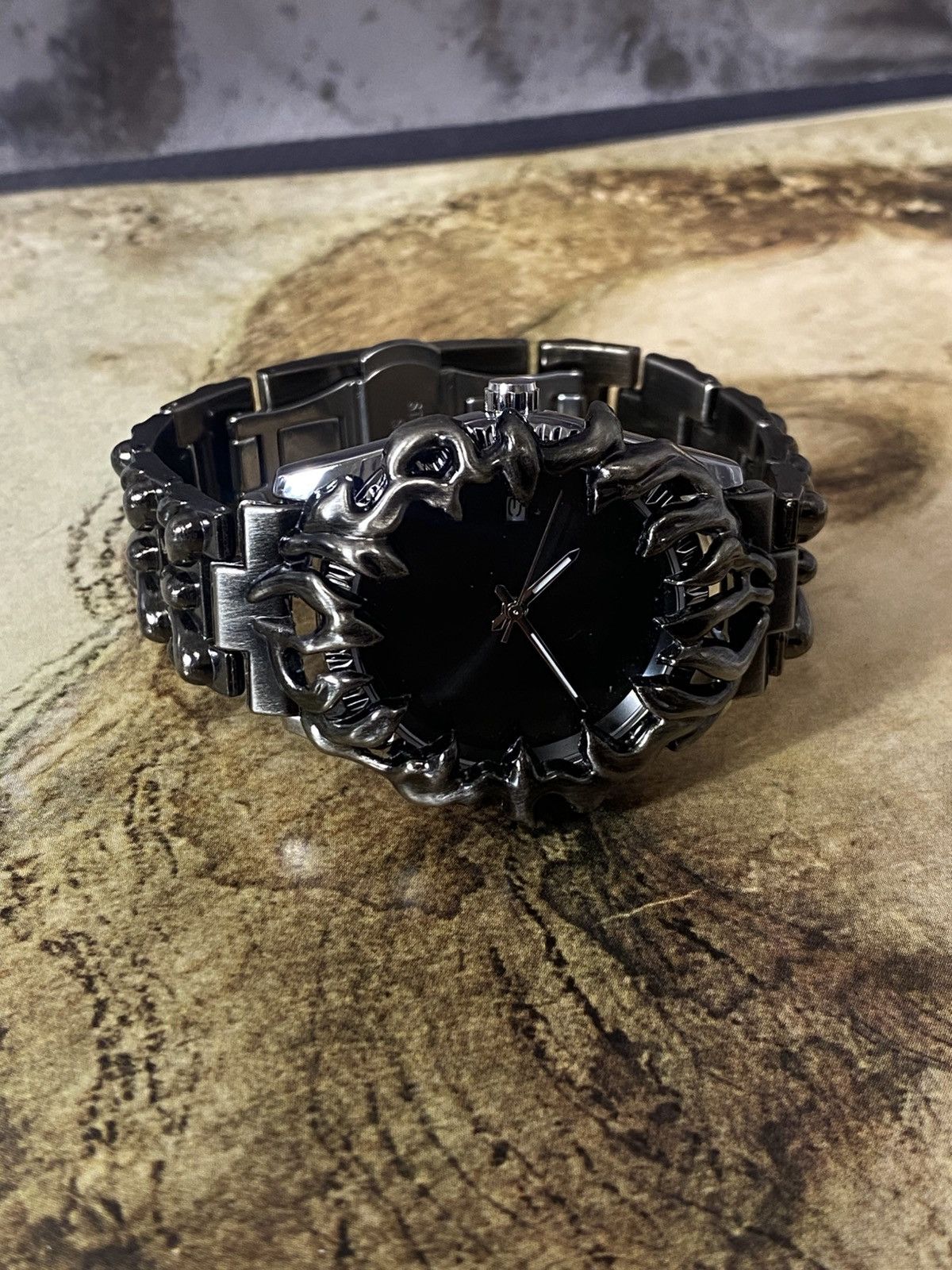 Japanese Brand Very Rare Futuristic Gothic Thorn Watch Cyber Y2K Opium Size ONE SIZE - 8 Thumbnail