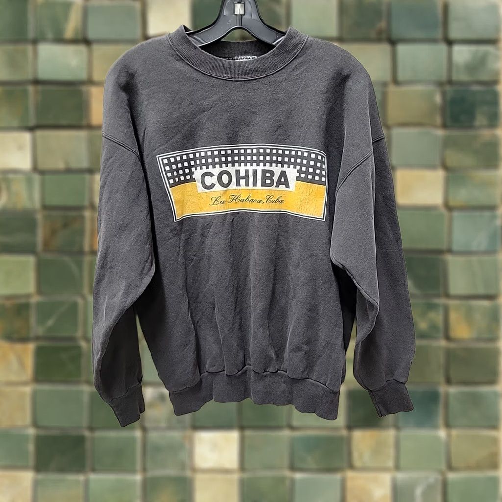 Hanes VINTAGE Hanes Cigar Graphic Sweatshirt Mens Long Sleeve Shirt L Black Distressed Cracked Graphic 23.5 Chest 25.5 Length Men Size US L / EU 52-54 / 3 - 1 Thumbnail