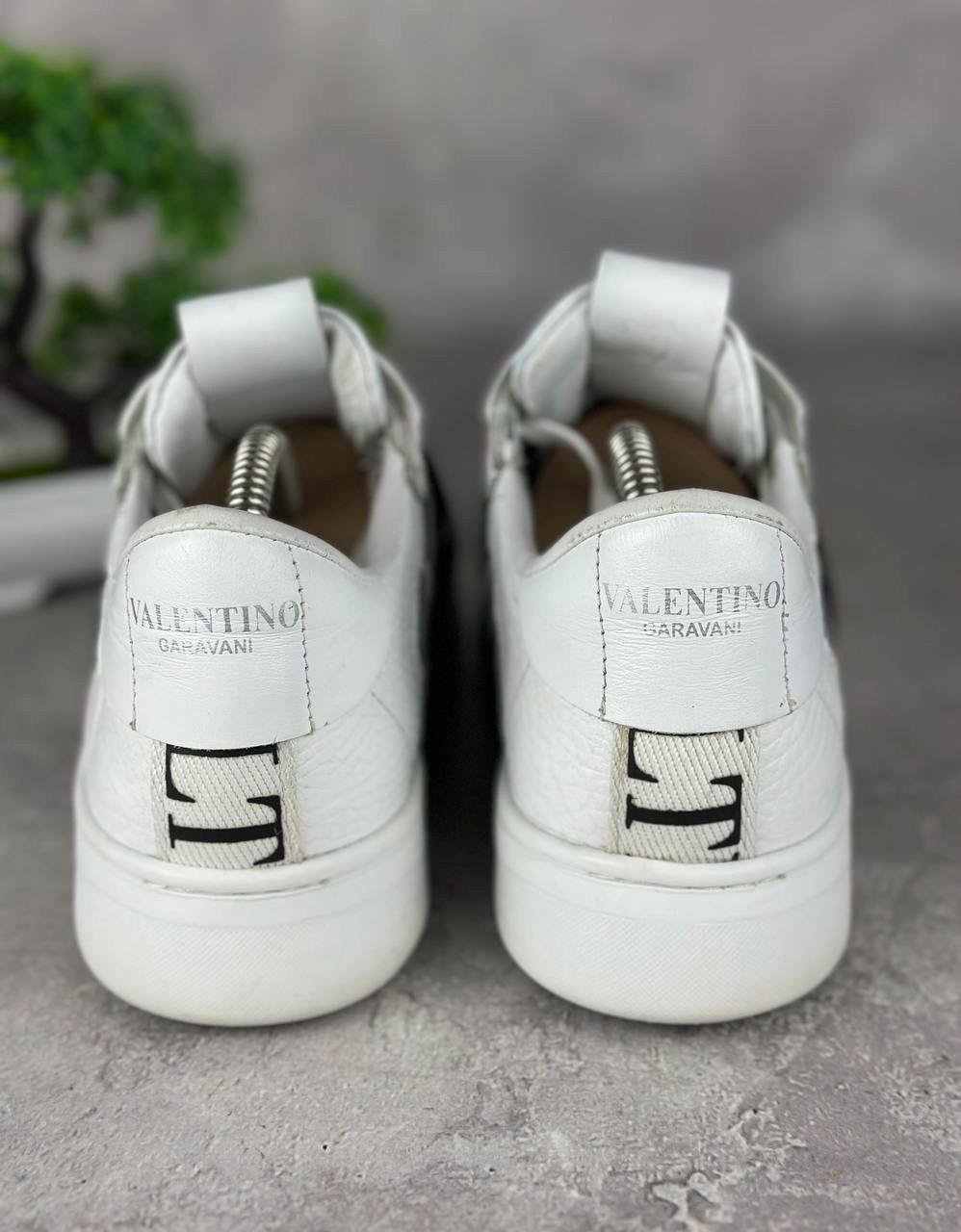 Valentino Valentino Garavani Leather Sneakers Size US 9 / IT 39 - 4 Thumbnail